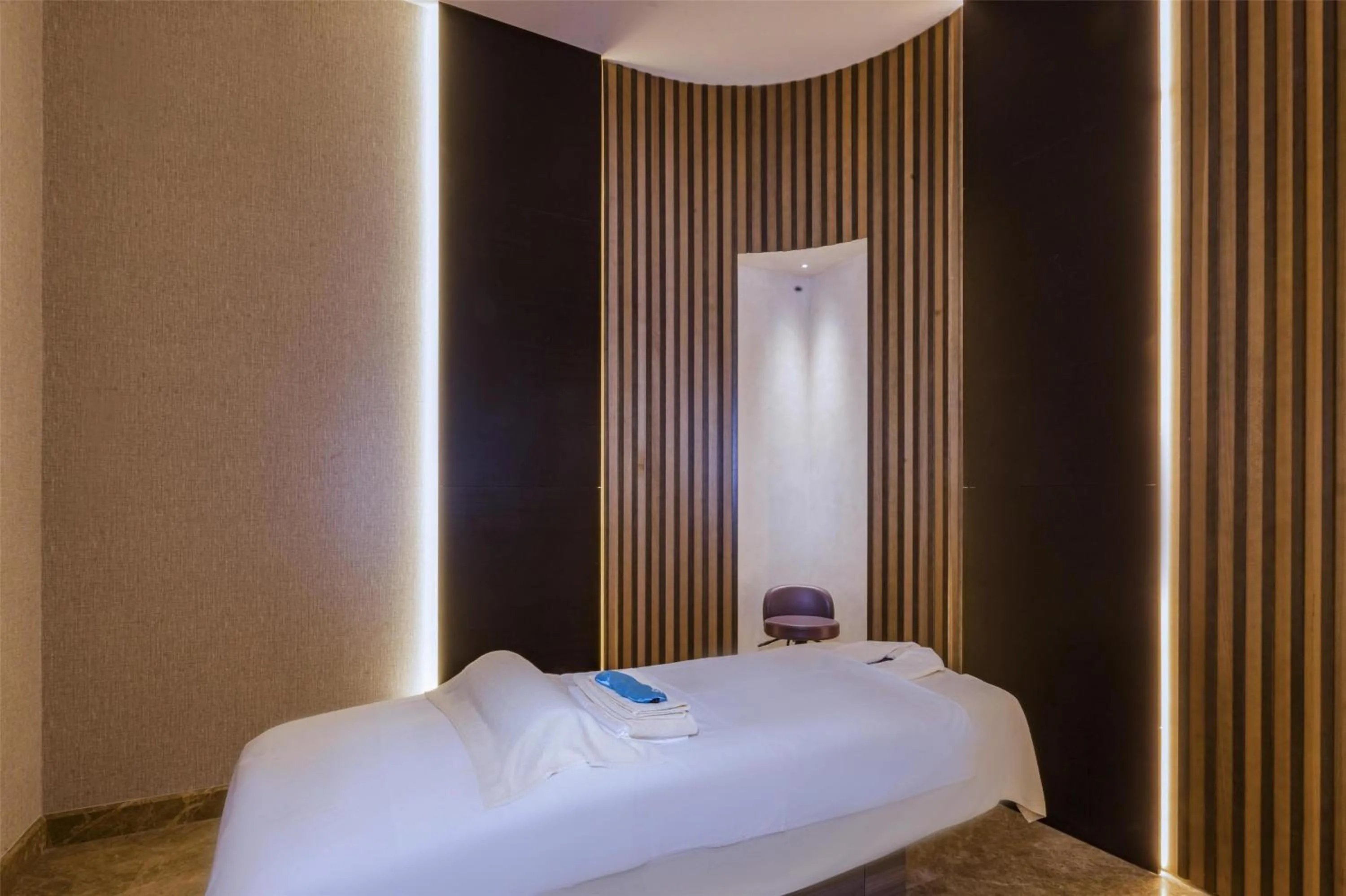 Spa and wellness centre/facilities, Bed in Hilton Samarkand Regency