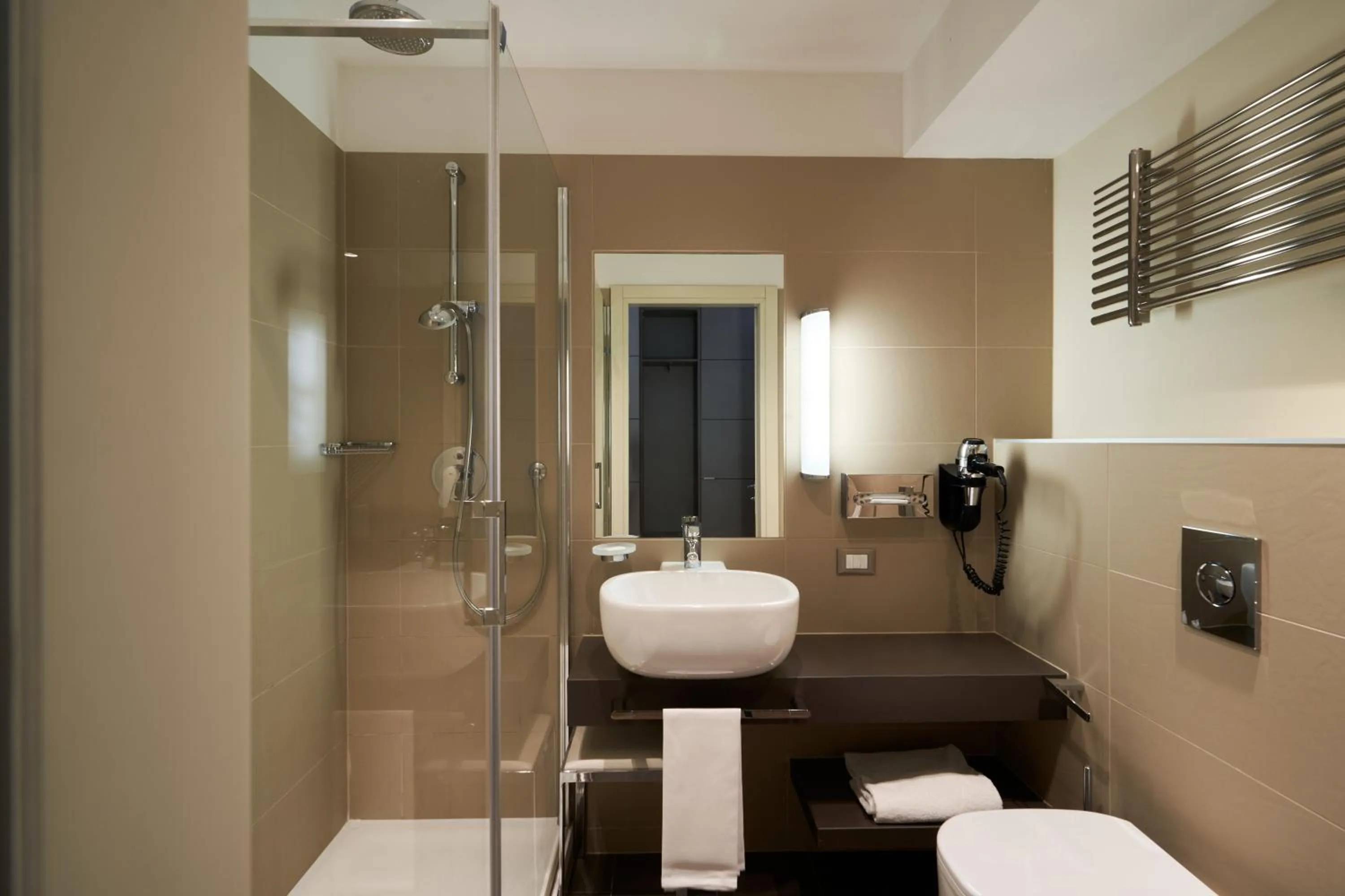 Bathroom in UNA Hotels Bologna Fiera