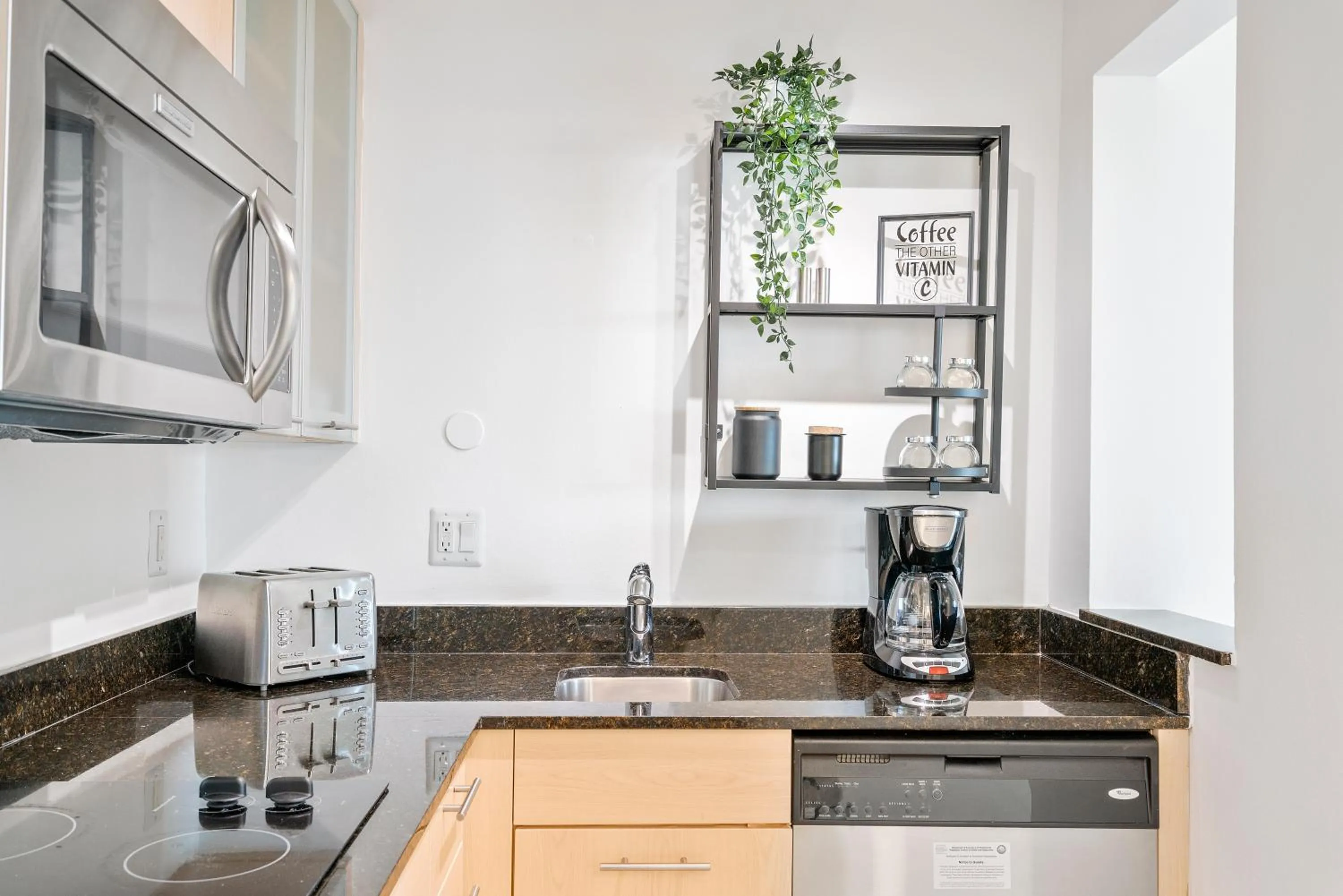 Kitchen or kitchenette in Avi Lux Stay