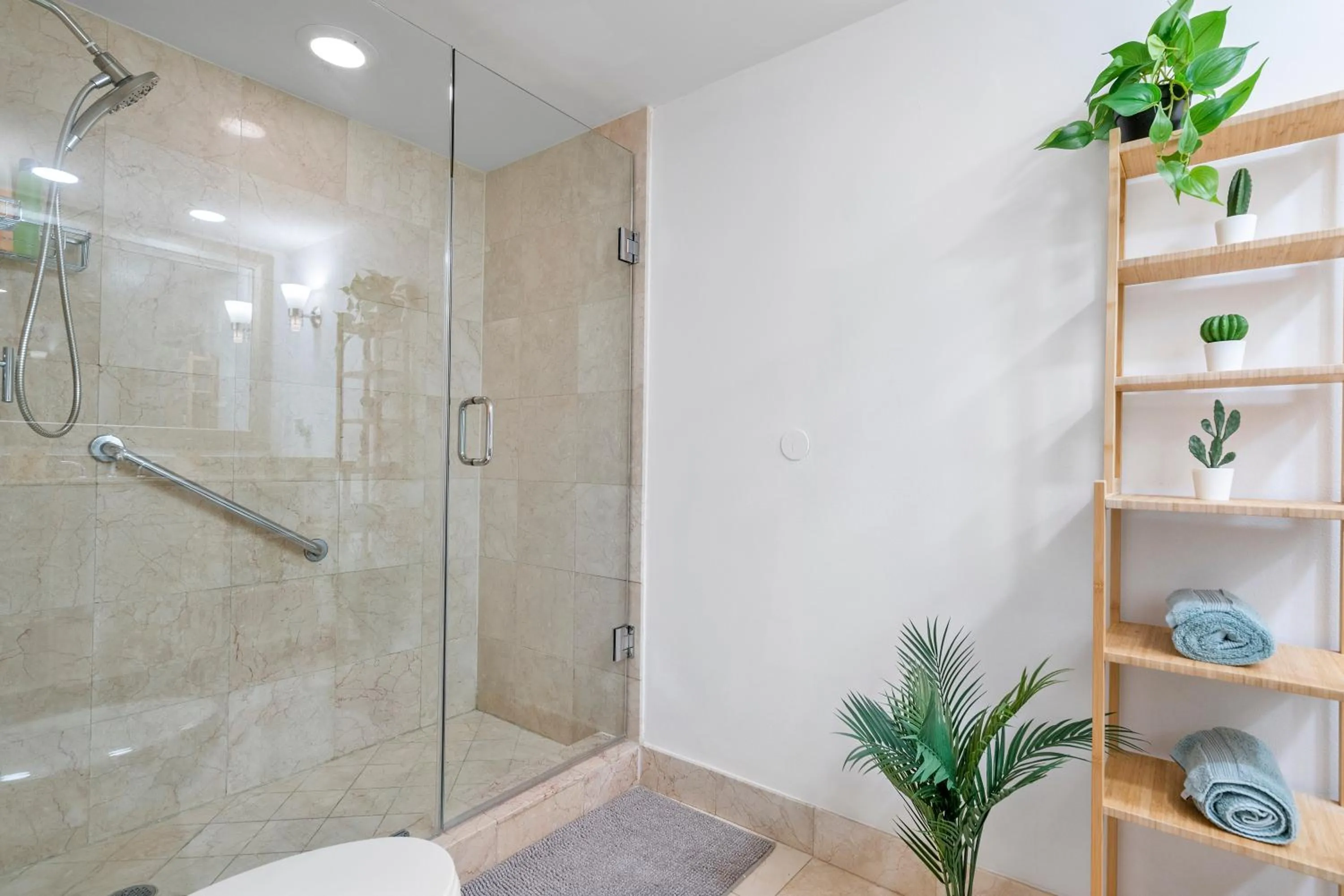 Shower in Avi Lux Stay