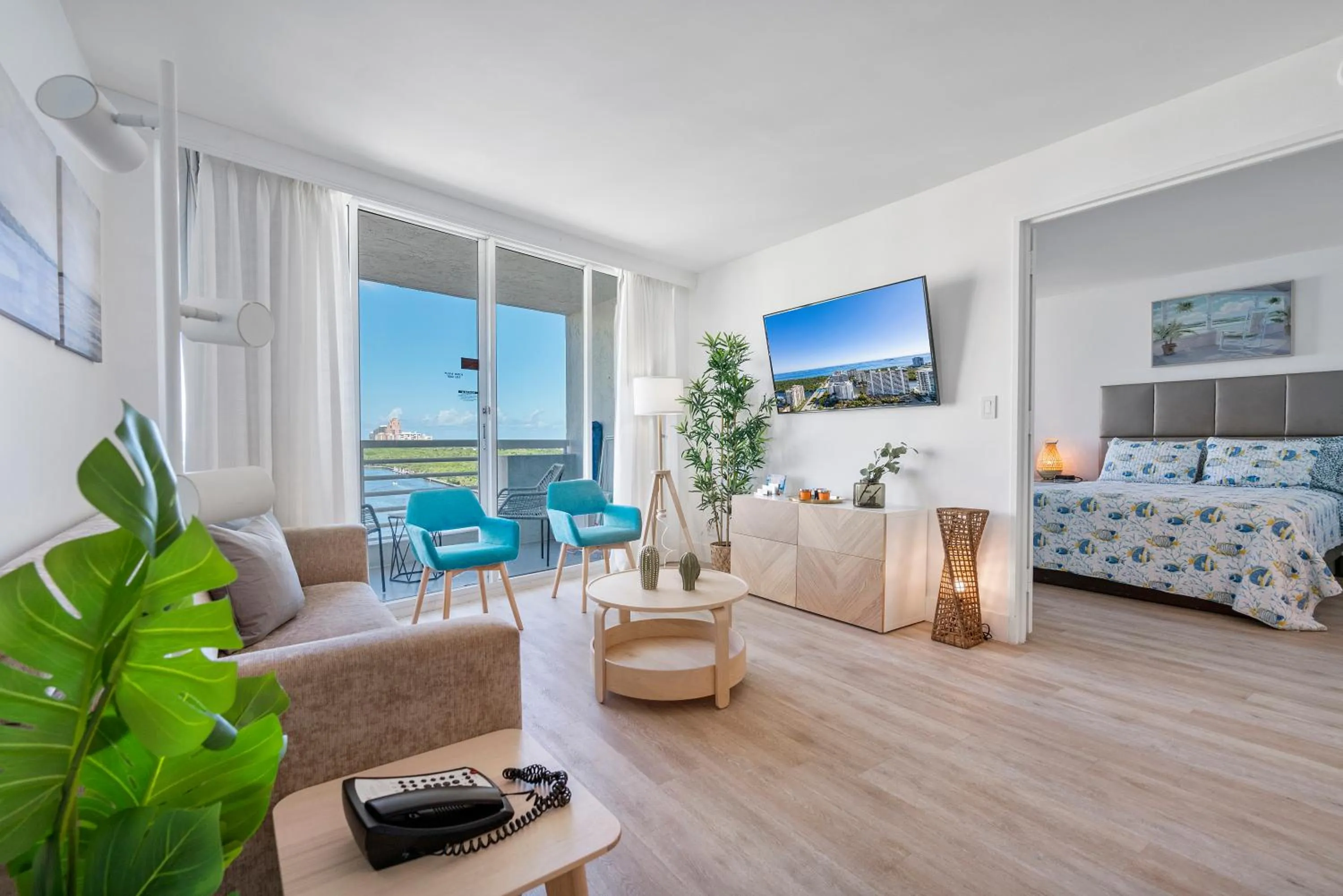 TV and multimedia in Avi Lux Stay