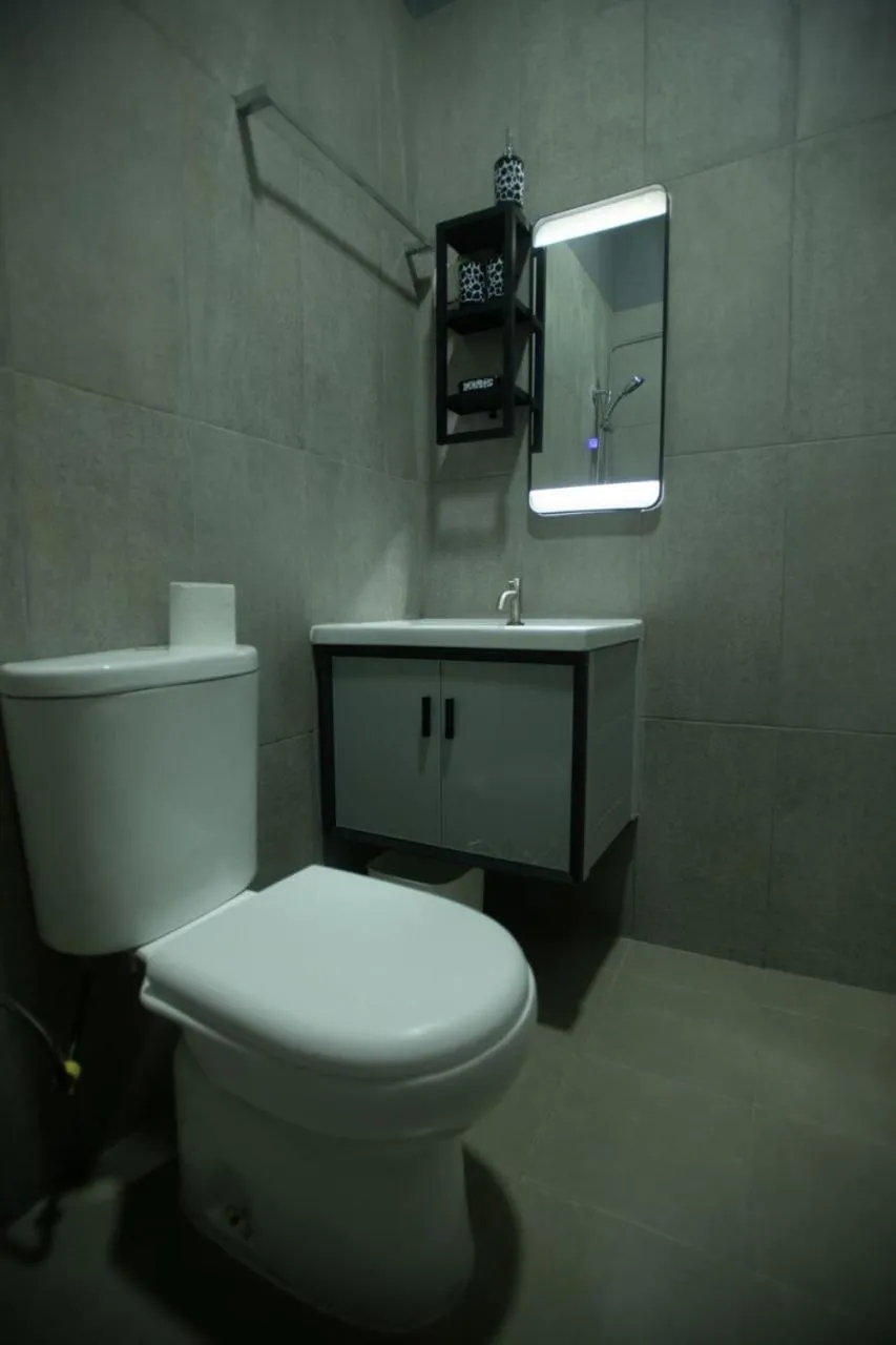 Bathroom in The Bilimbi Guesthouse & Inn