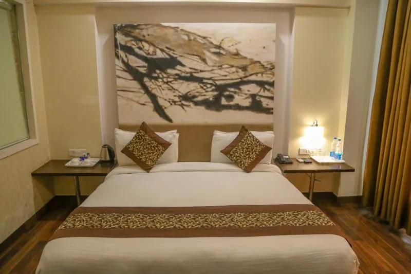 Bed in Four Leaf Hotel,Budaun