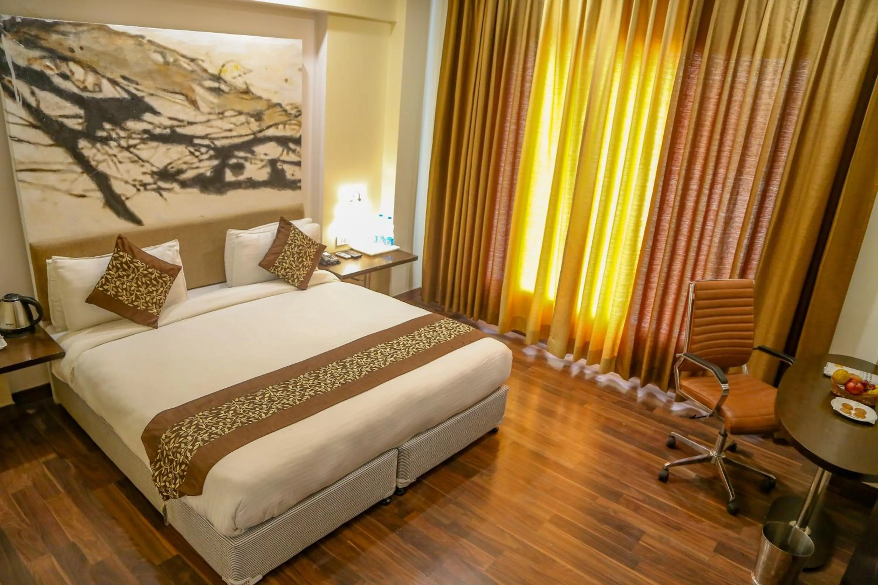 Bed in Four Leaf Hotel,Budaun