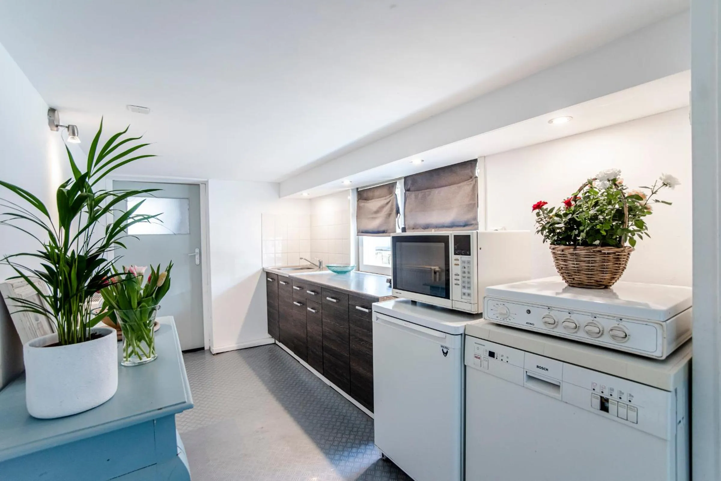 Kitchen or kitchenette in Jade