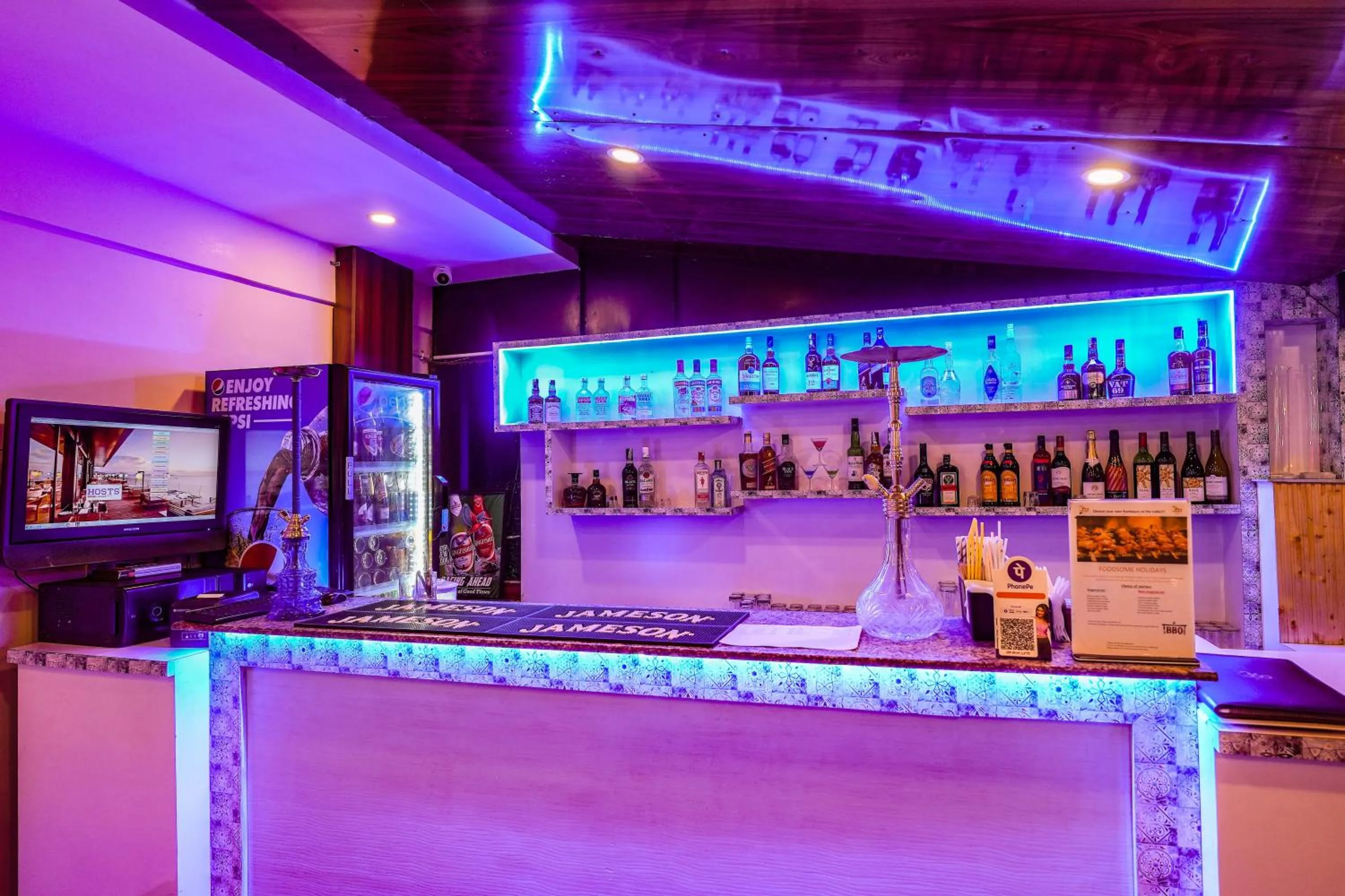 Lounge or bar in Hotel 360 by D'Polo Dharamshala