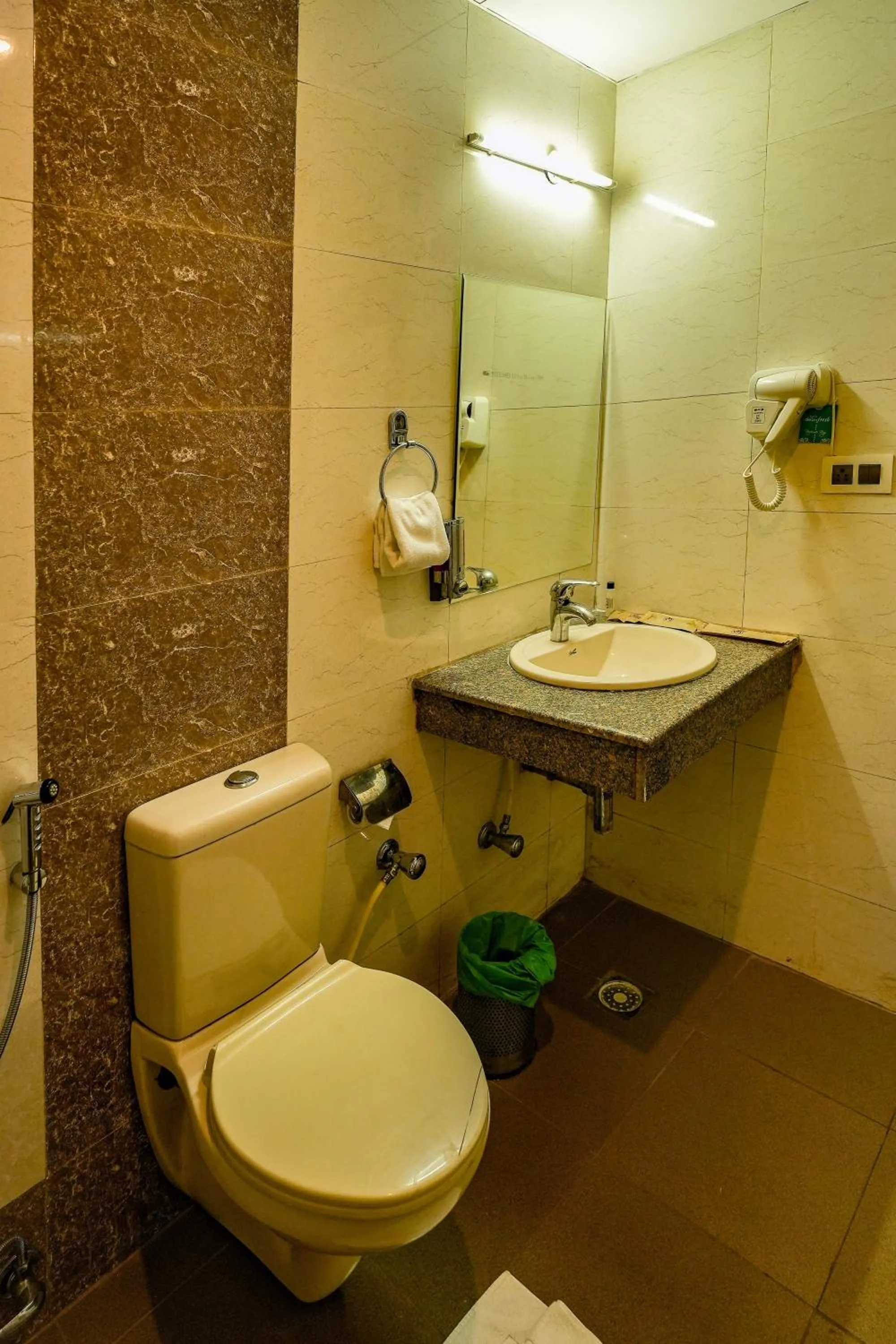 Bathroom in Hotel 360 by D'Polo Dharamshala