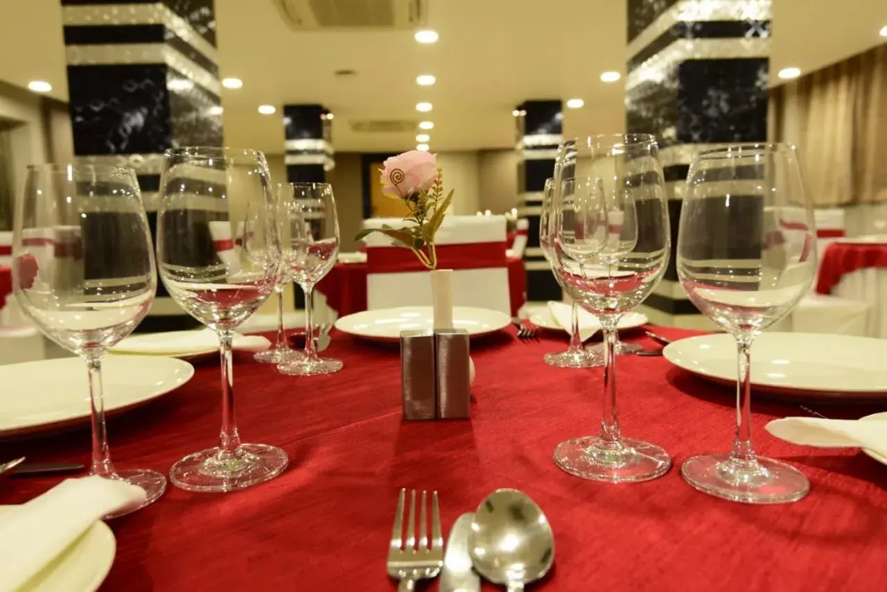 Restaurant/places to eat in Click Hotel Guwahati Restaurant/places to eat in Click Hotel Guwahati