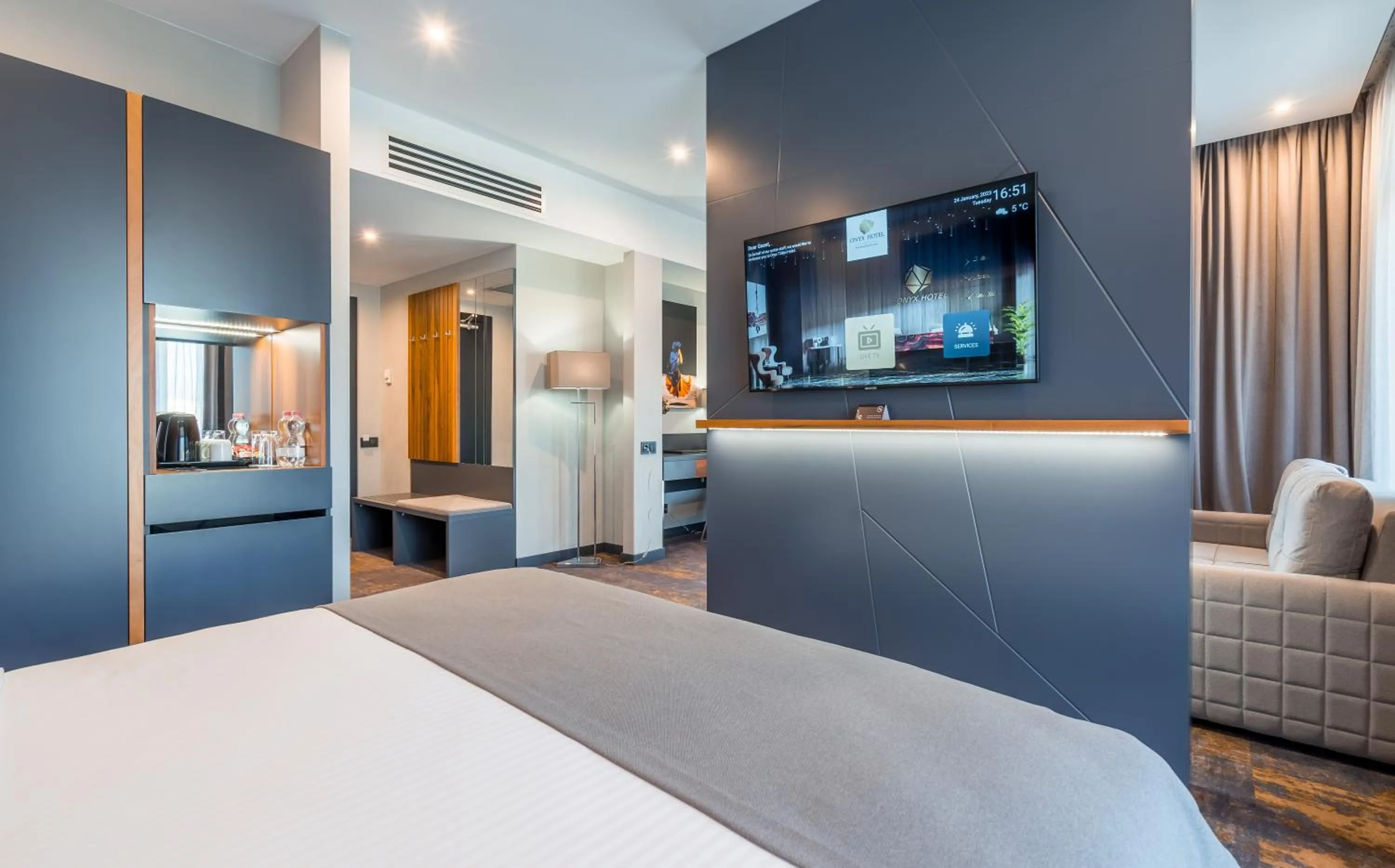 Living room, Bed in Onyx City Center