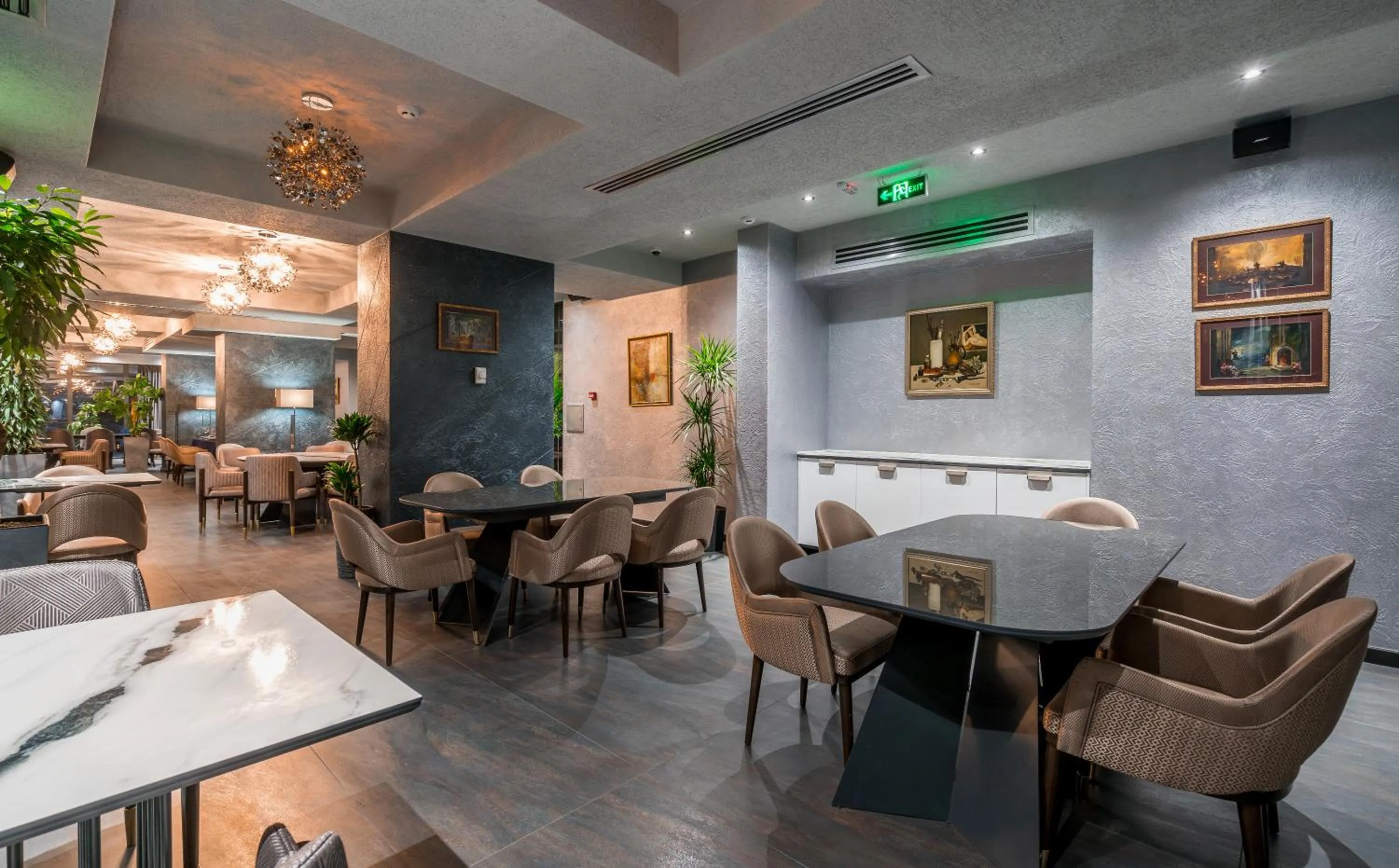 Restaurant/places to eat in Onyx City Center