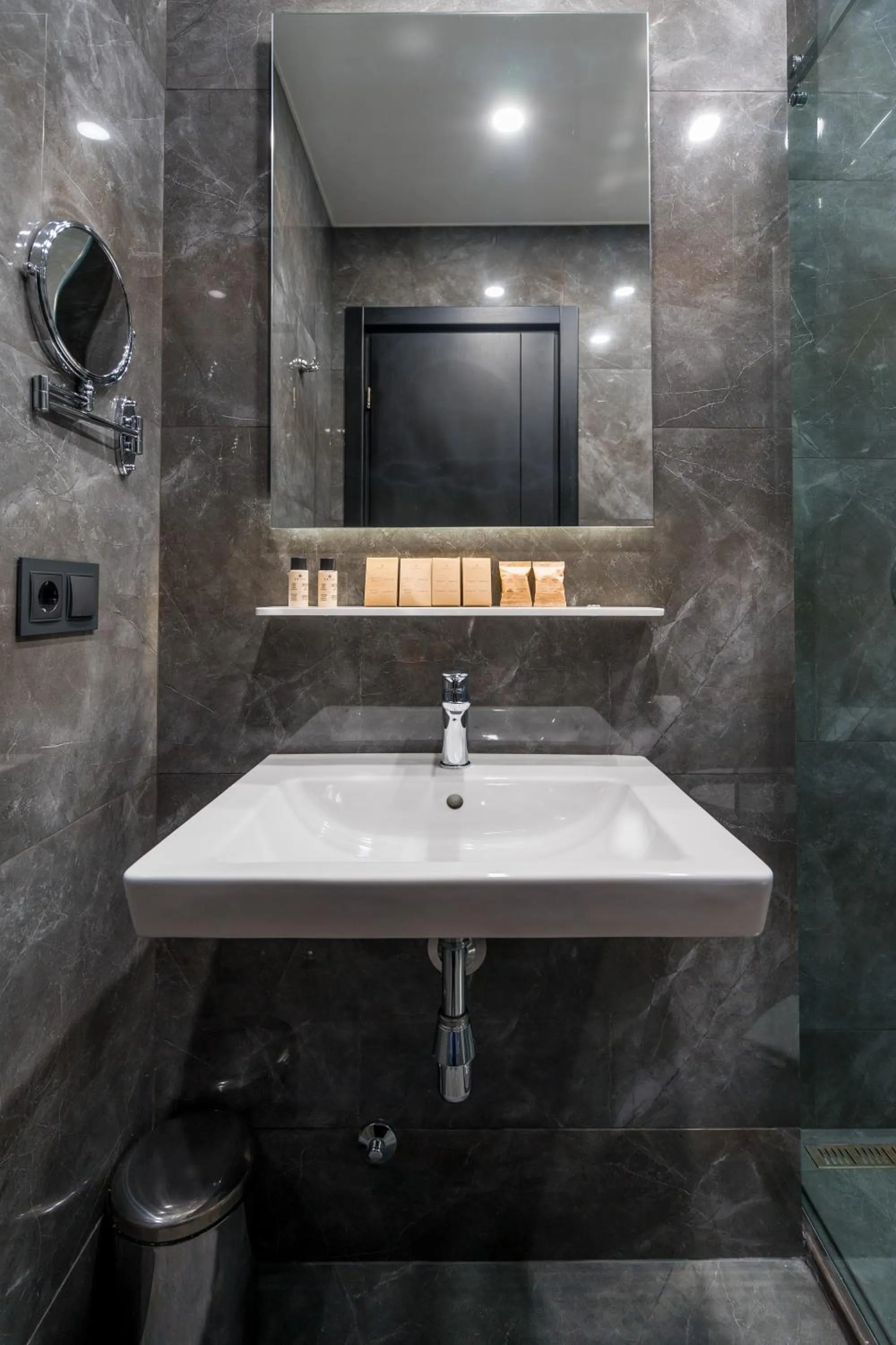 Bathroom in Onyx City Center