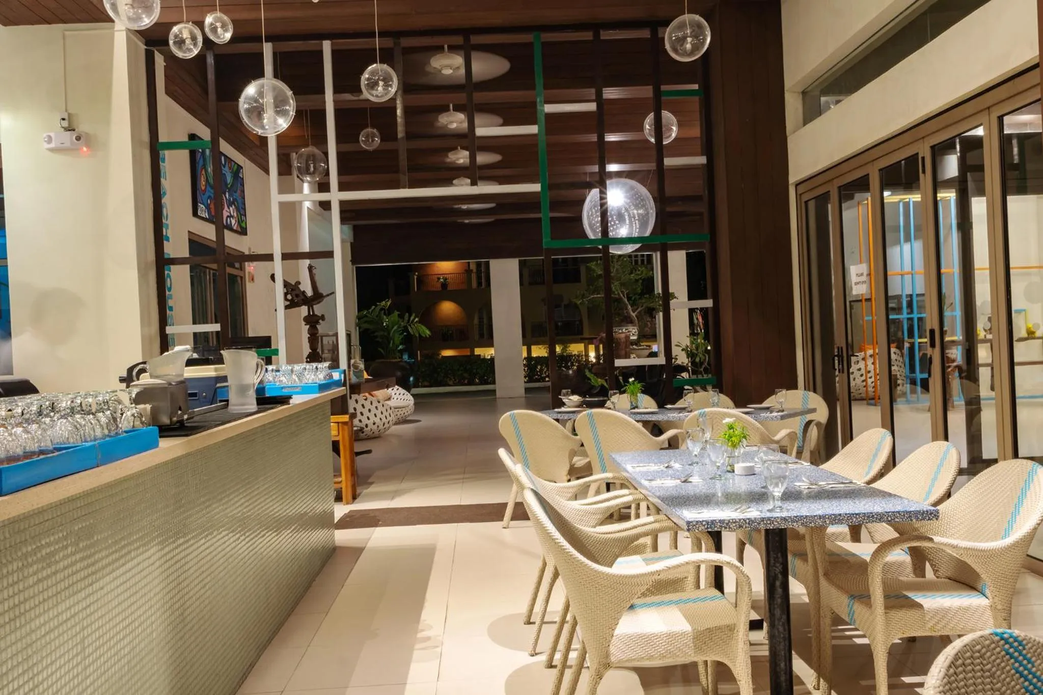Restaurant/places to eat in Costa Pacifica Resort