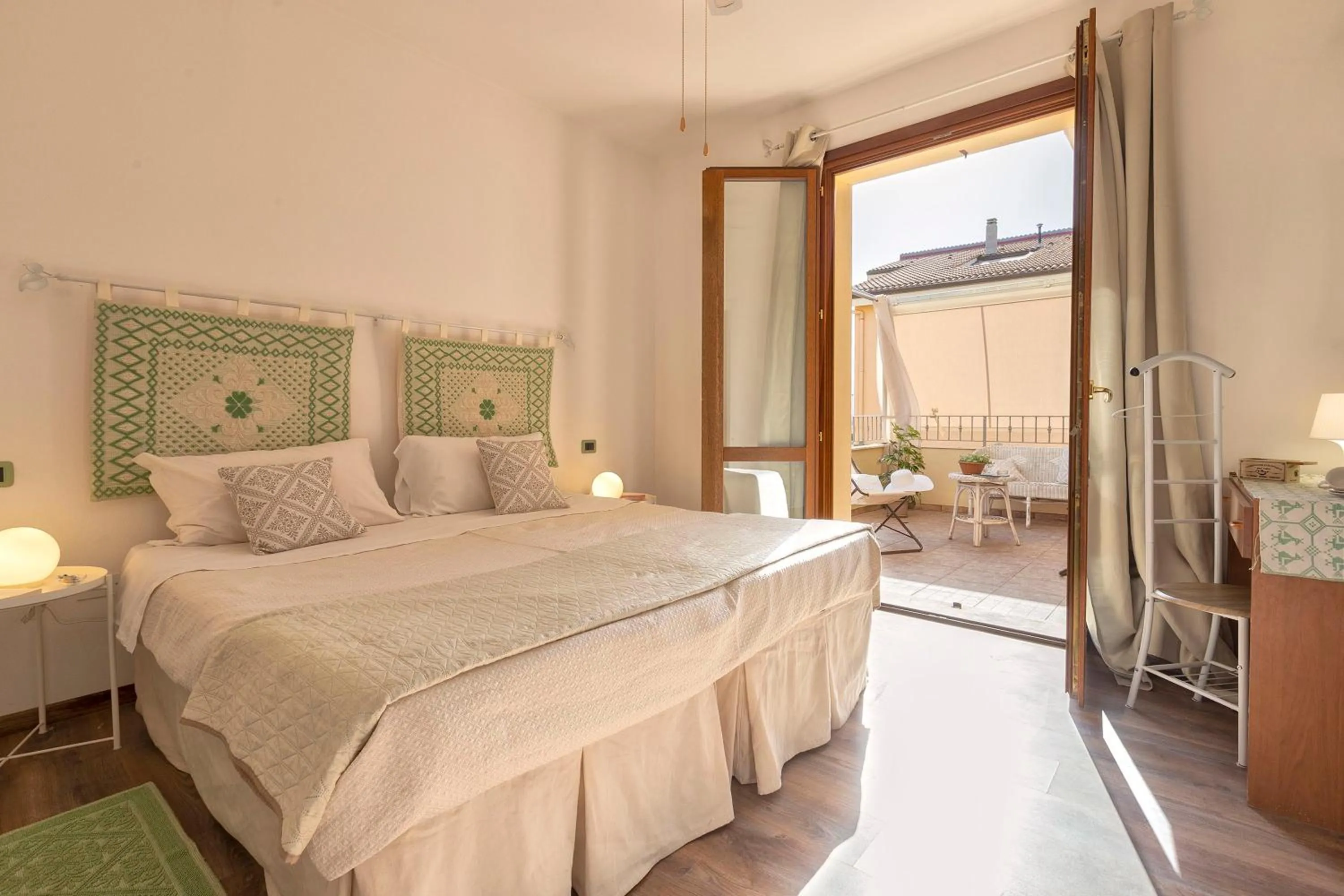 Bed in Sardinia Guest House - Adults Only
