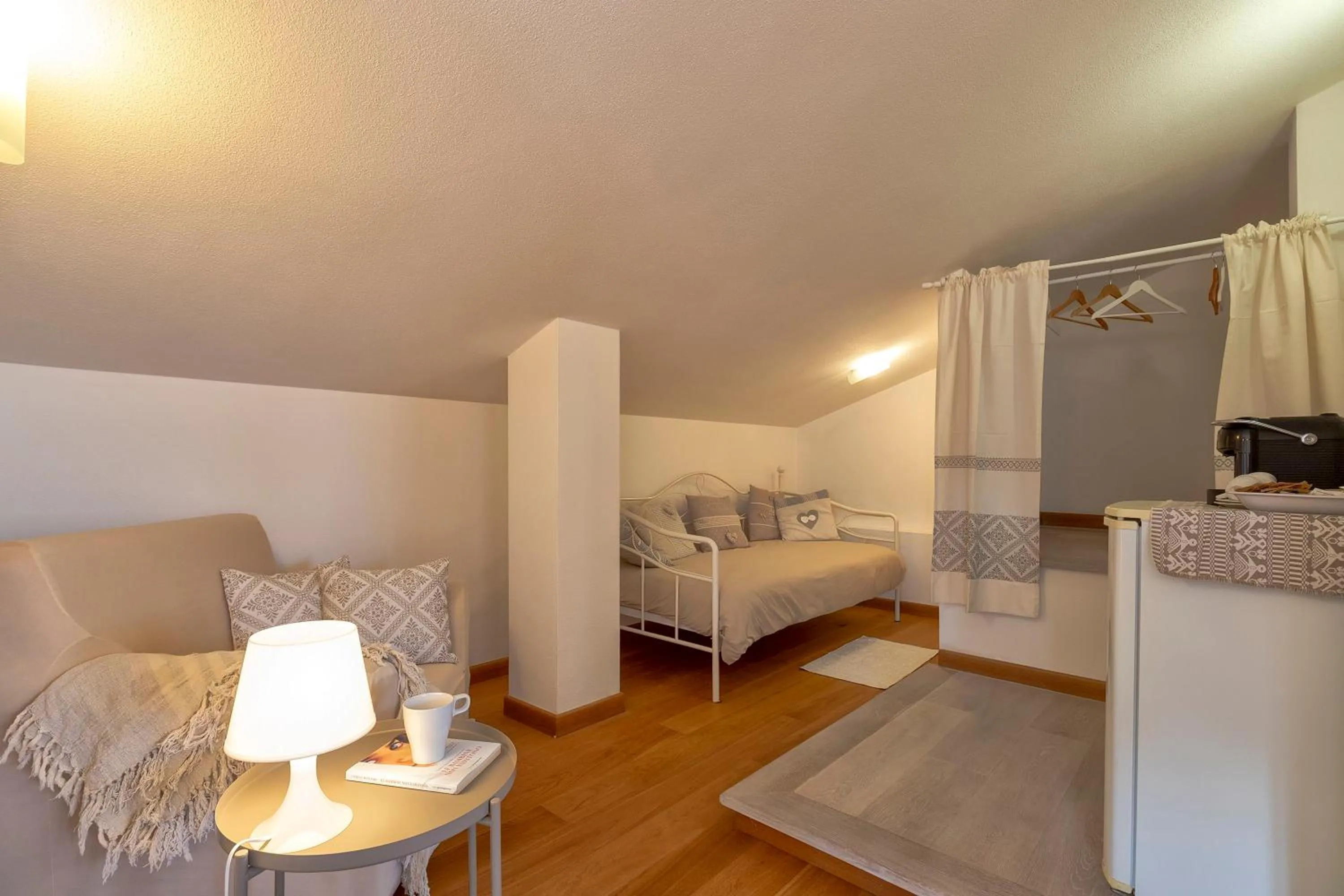 Coffee/tea facilities, Bed in Sardinia Guest House - Adults Only