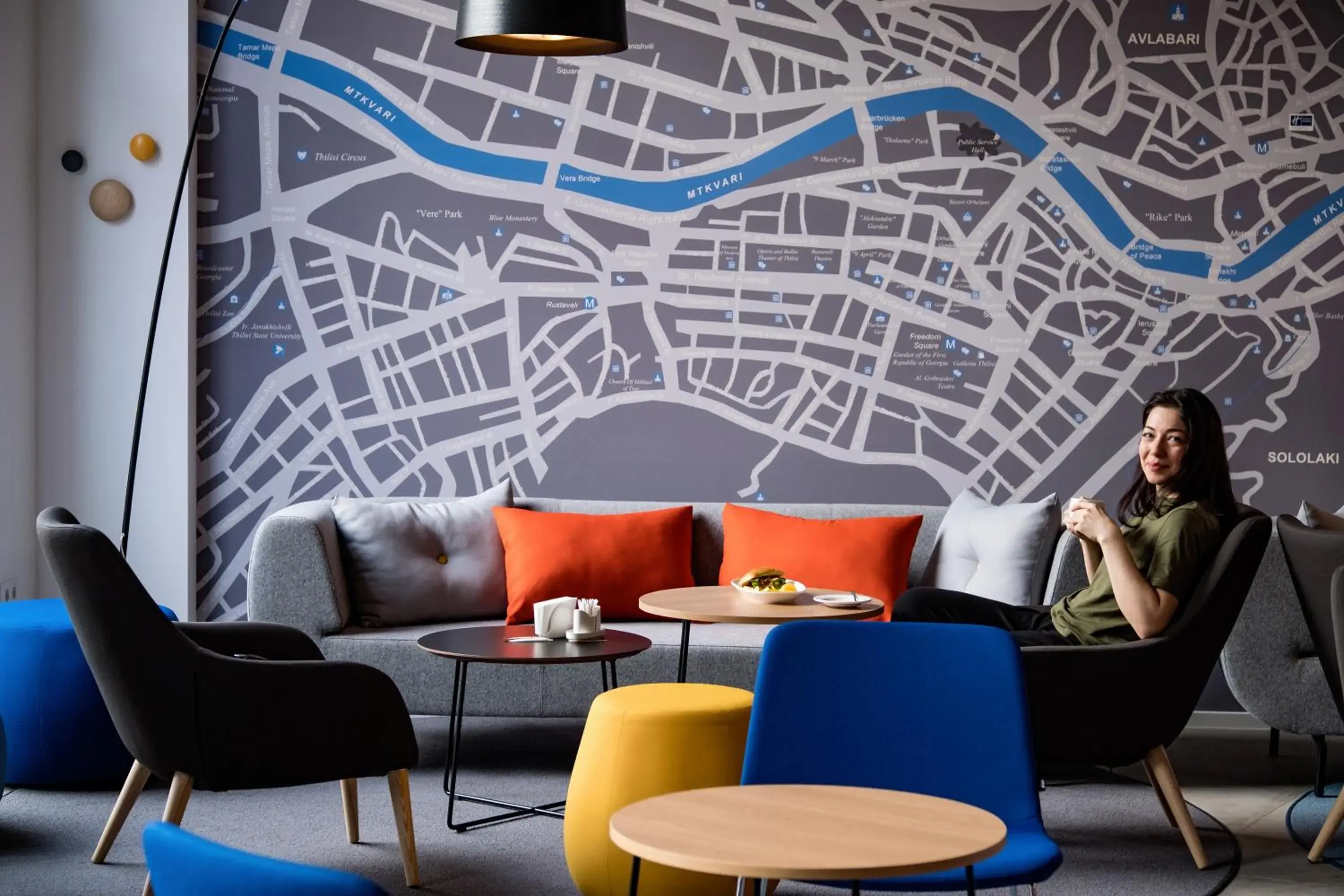 Lobby or reception in Holiday Inn Express Tbilisi Avlabari by IHG Lobby or reception in Holiday Inn Express Tbilisi Avlabari by IHG