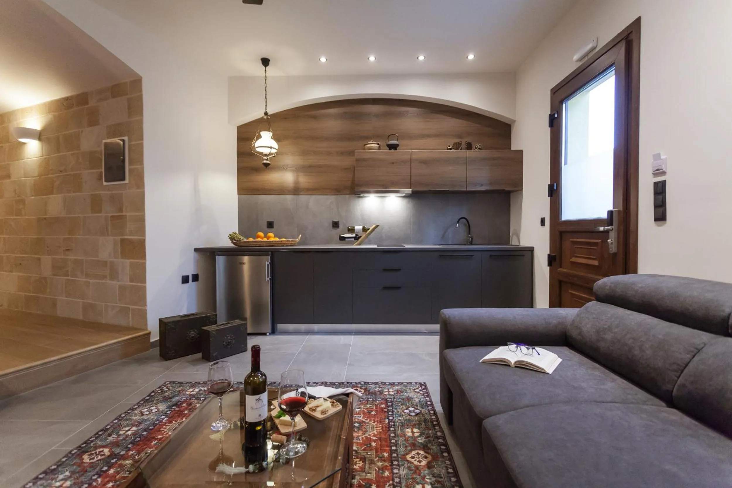 Kitchen or kitchenette in Utopia Luxury Suites - Old Town