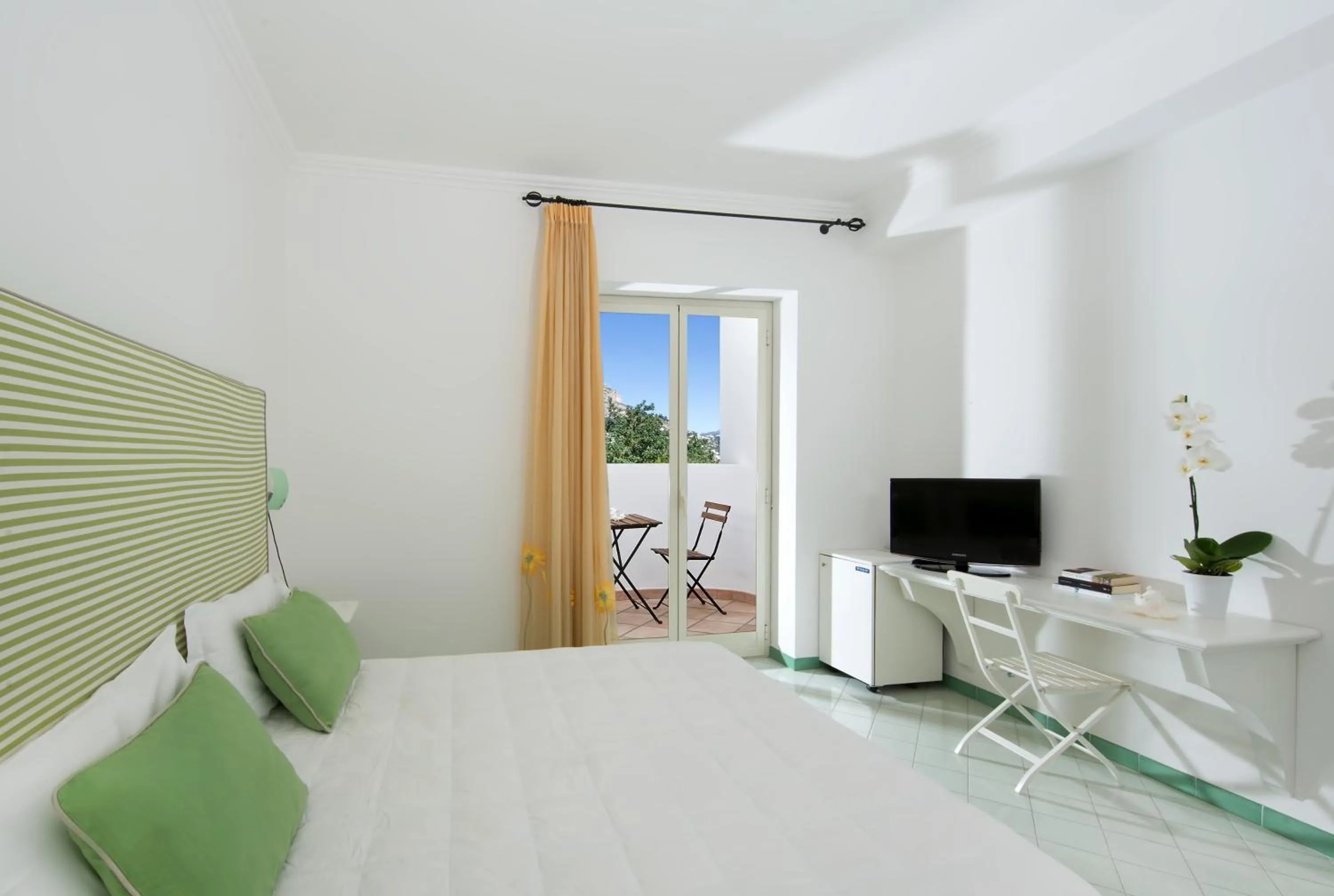 TV and multimedia, Bed in Hotel Le Terrazze - Adults Only