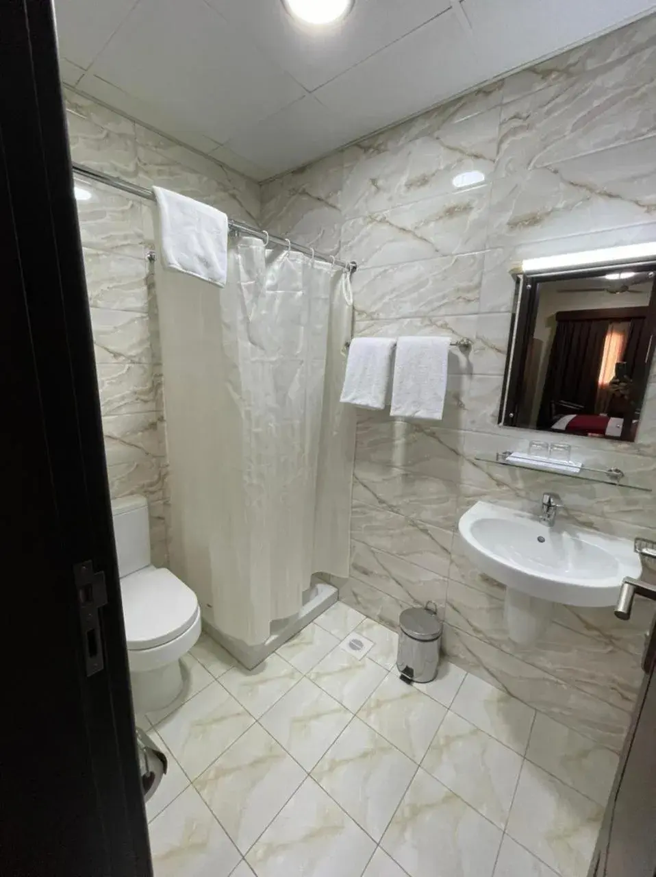 Standard King Room - single occupancy in ROYAL HOTEL Standard King Room - single occupancy in ROYAL HOTEL