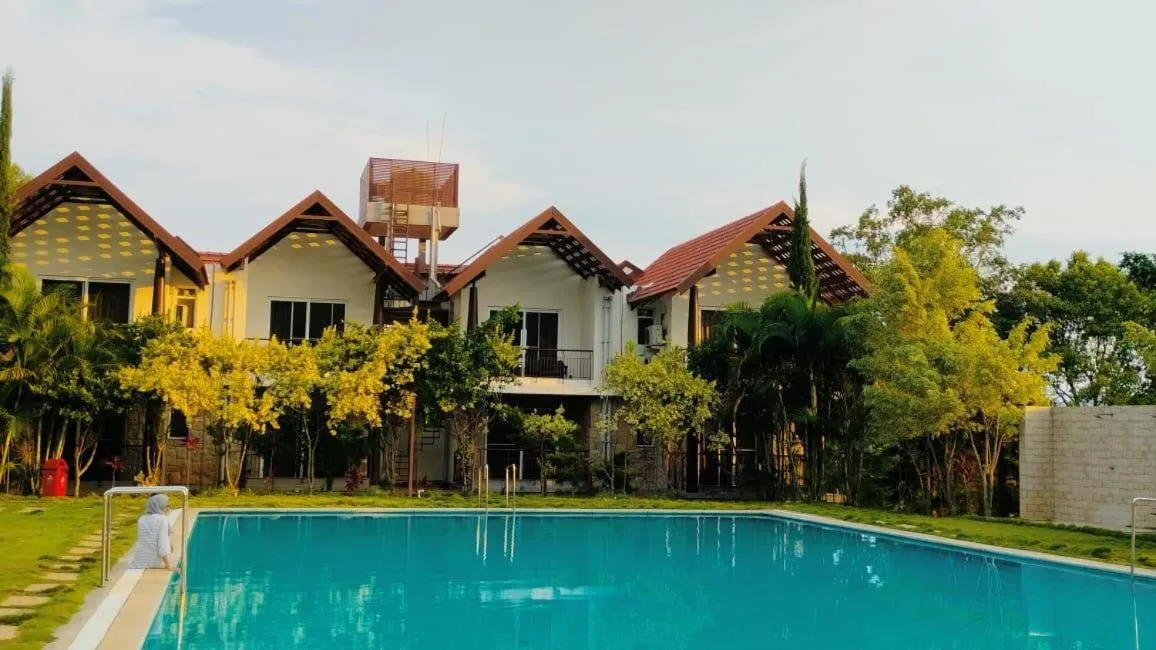 7 Heaven Villas & Resorts