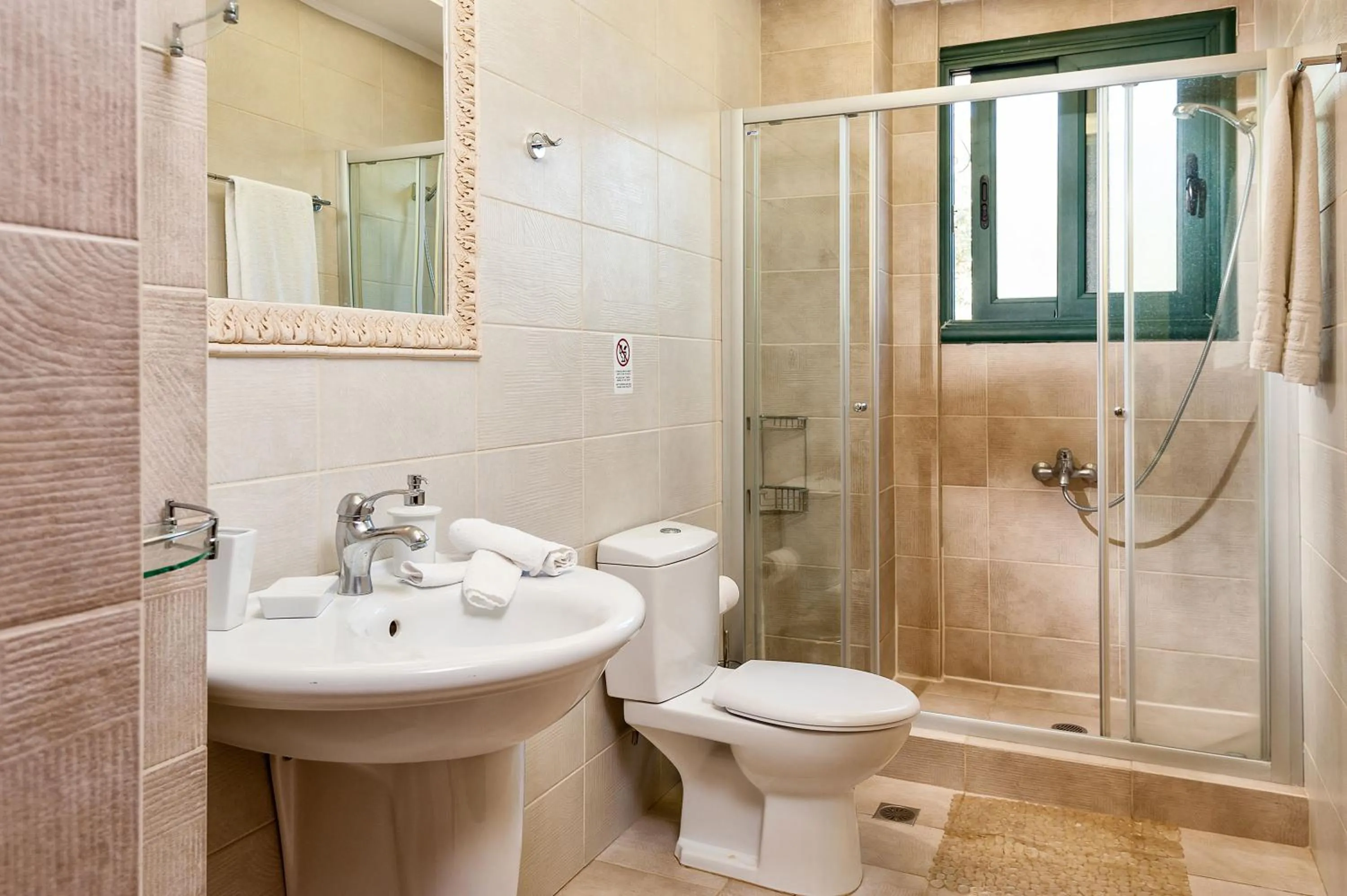 Bathroom in Villa Vallia - Villa Marina