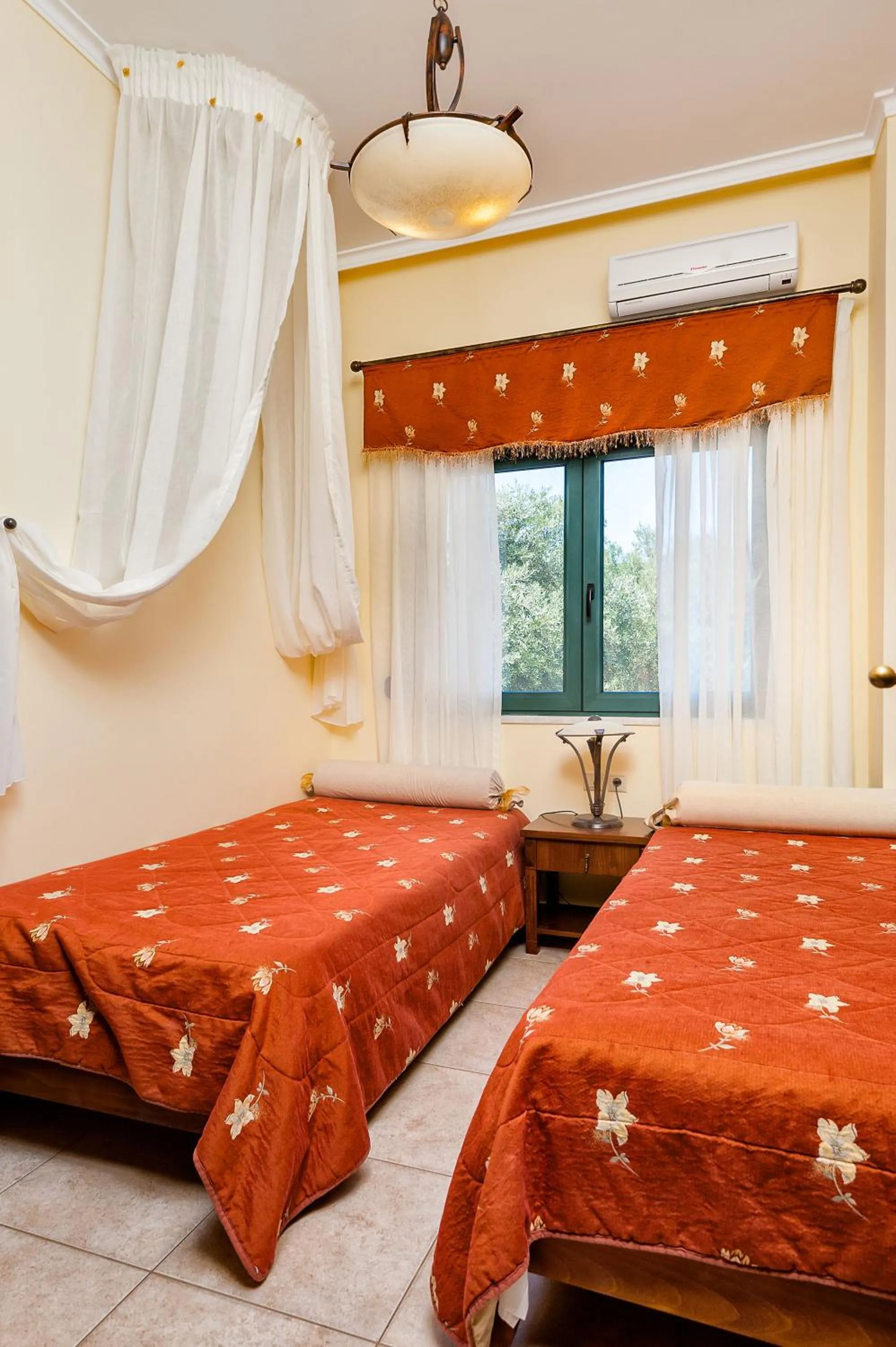 Bedroom, Bed in Villa Vallia - Villa Marina