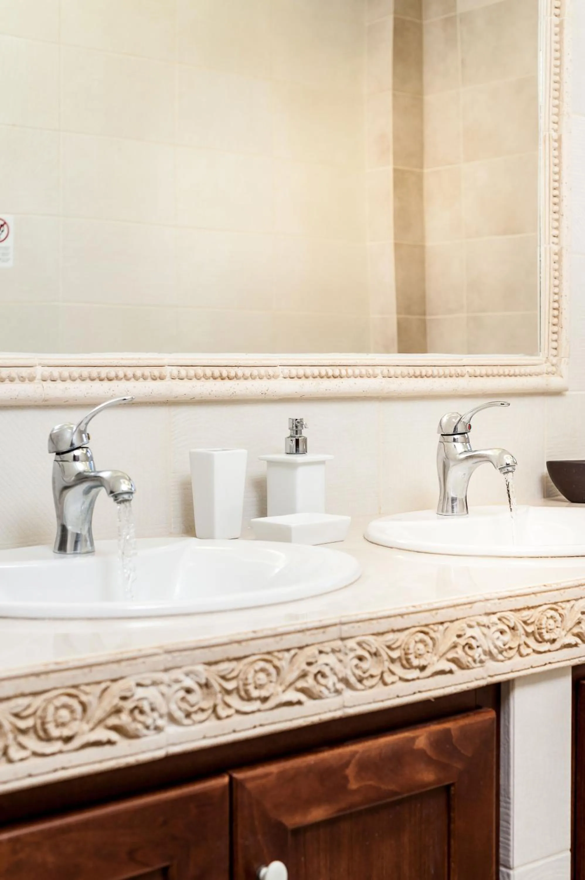 Bathroom in Villa Vallia - Villa Marina