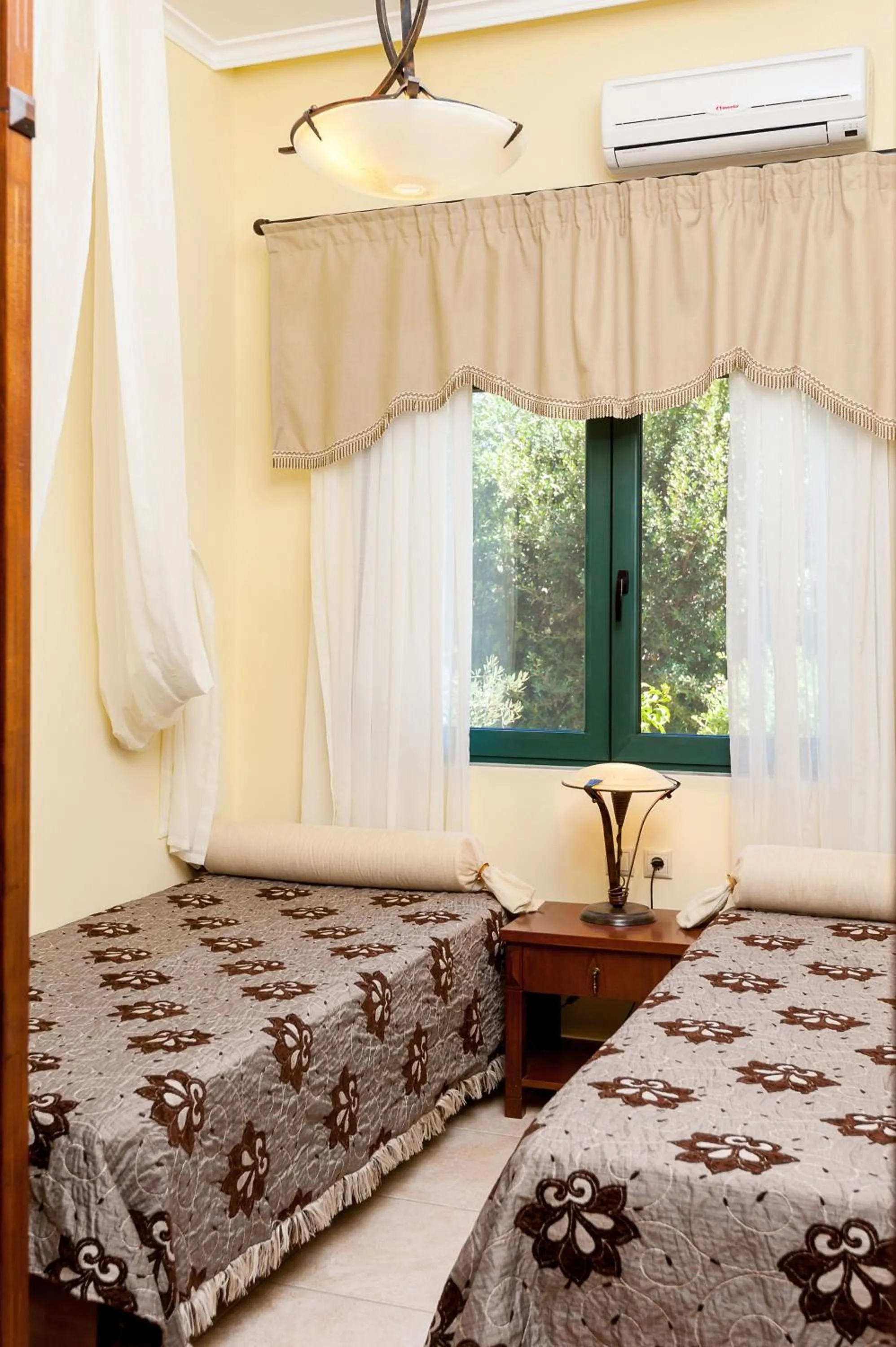 Bedroom, Bed in Villa Vallia - Villa Marina