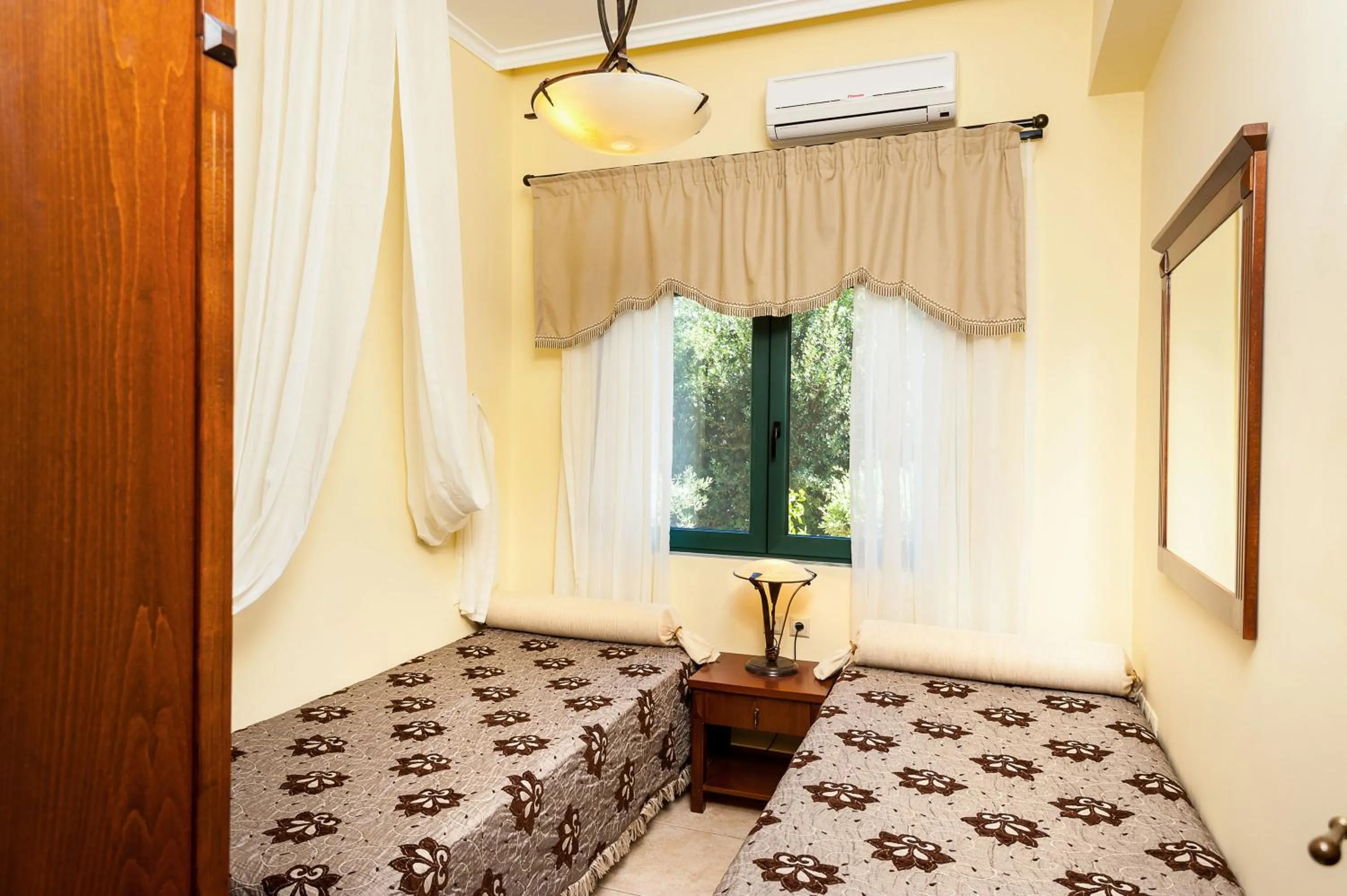 Bedroom, Bed in Villa Vallia - Villa Marina