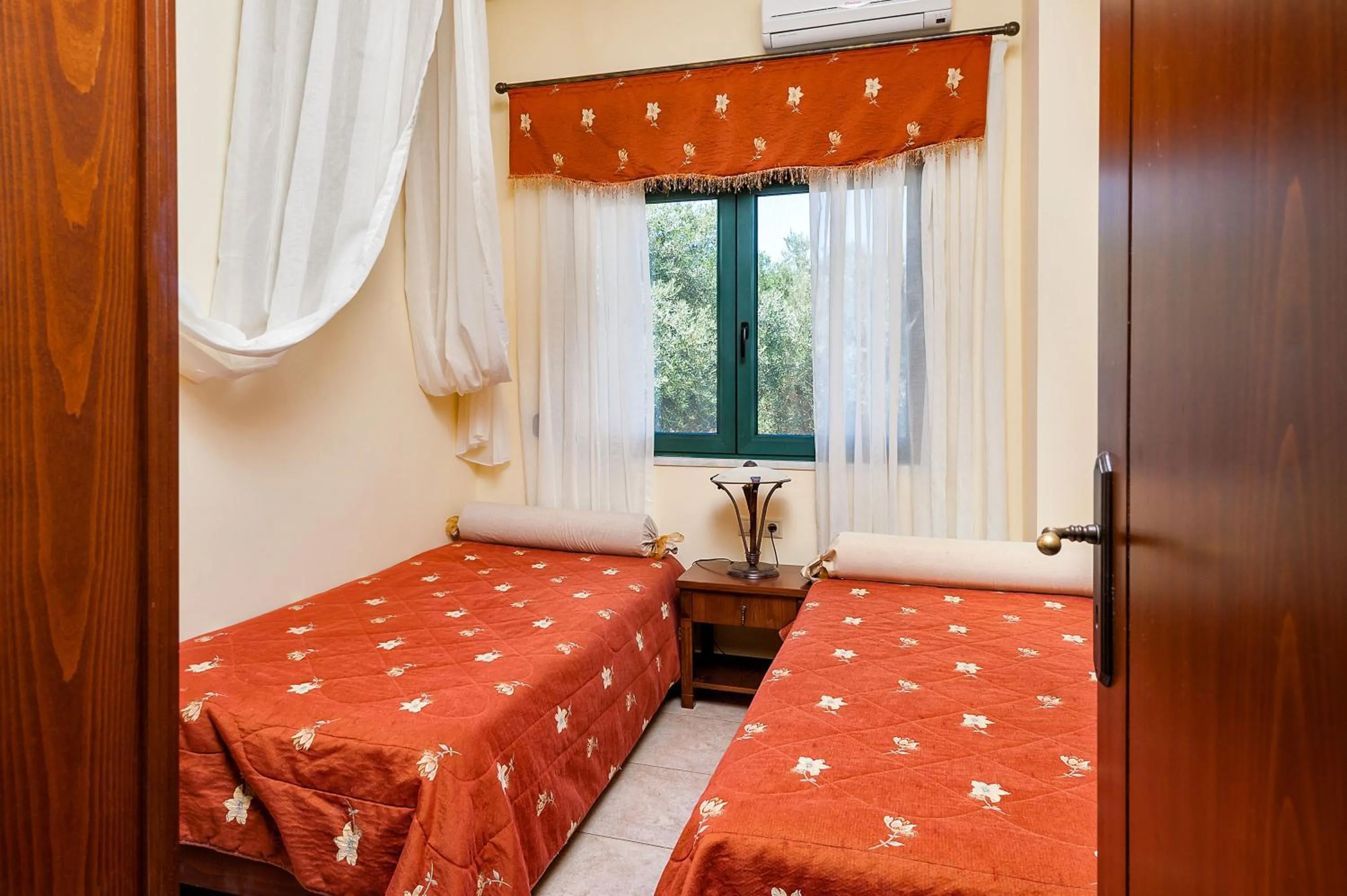 Bedroom, Bed in Villa Vallia - Villa Marina