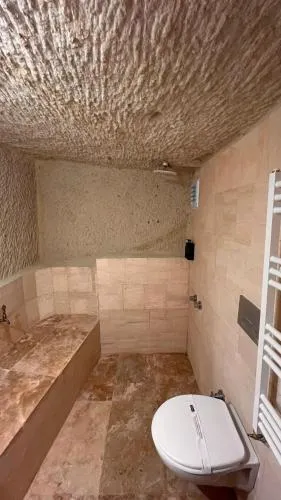 Saliche Cave Suite