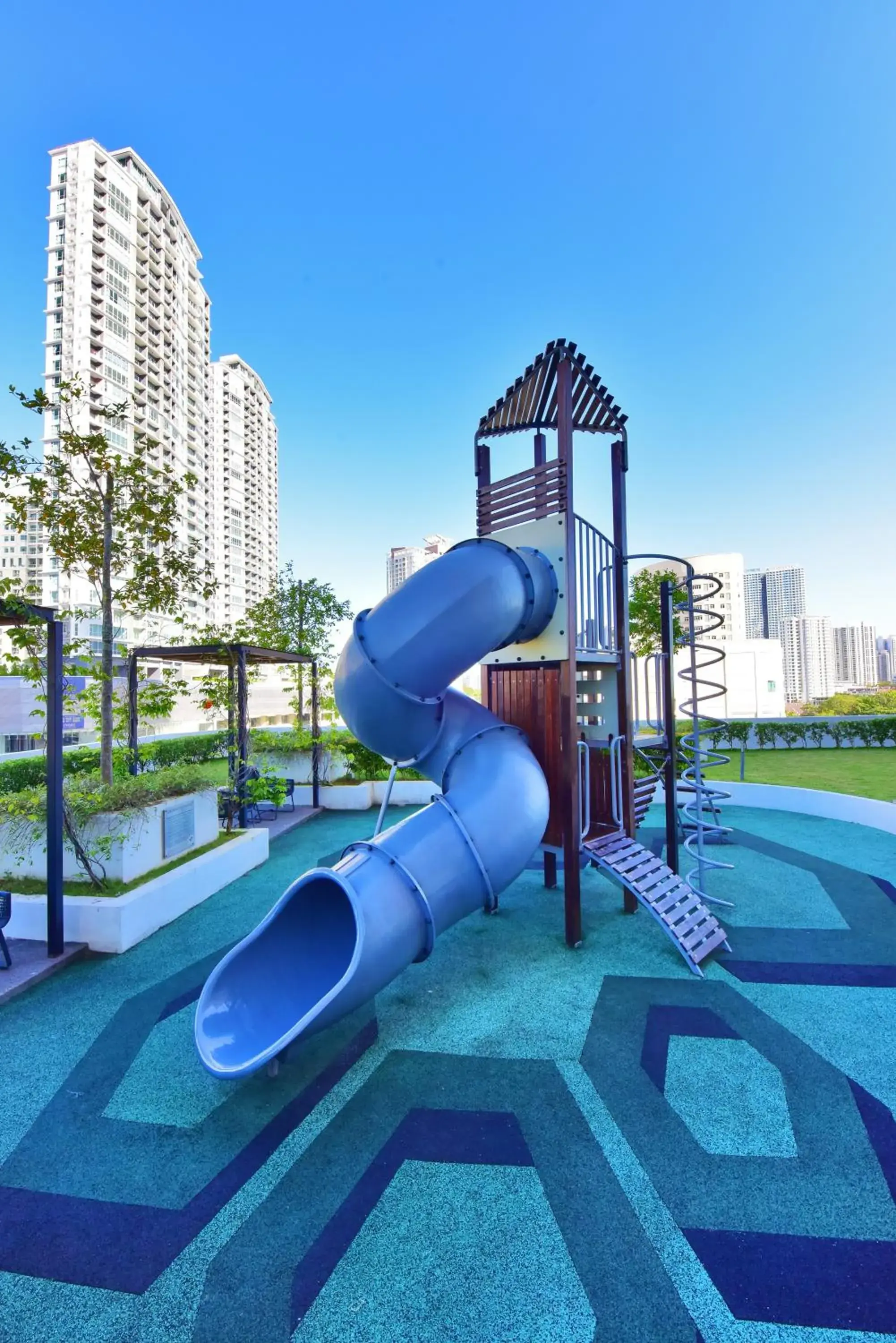 Children play ground in The Landmark Penang Children play ground in The Landmark Penang