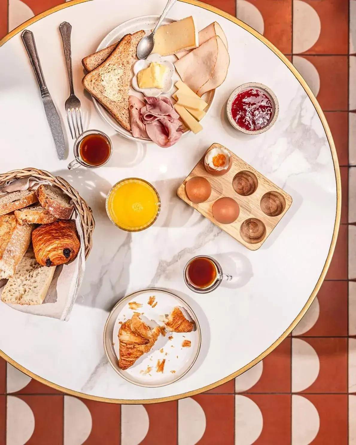 Breakfast in Ibis Saint Étienne - La Terrasse Breakfast in Ibis Saint Étienne - La Terrasse