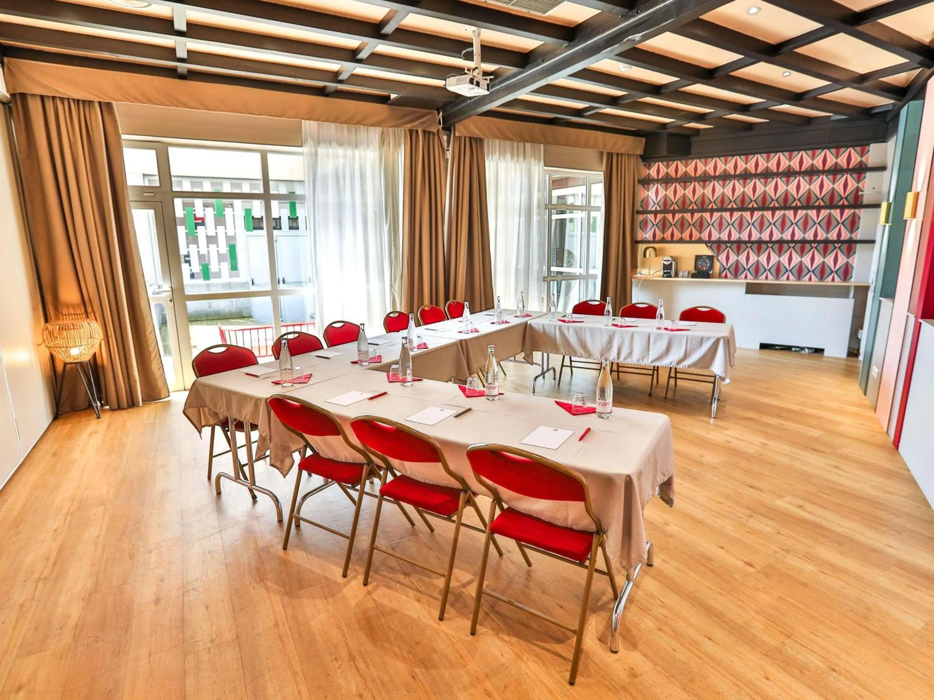 Meeting/conference room in Ibis Saint Étienne - La Terrasse