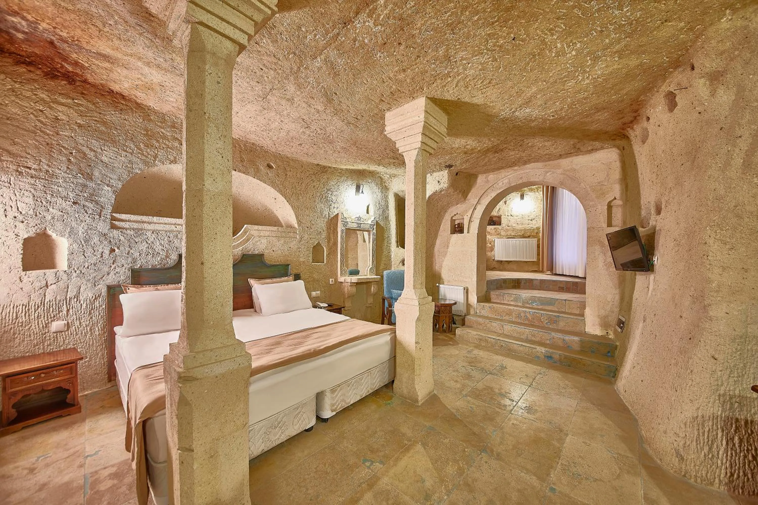 Photo of the whole room, Bed in Charm Of Cappadocia Cave Suites
