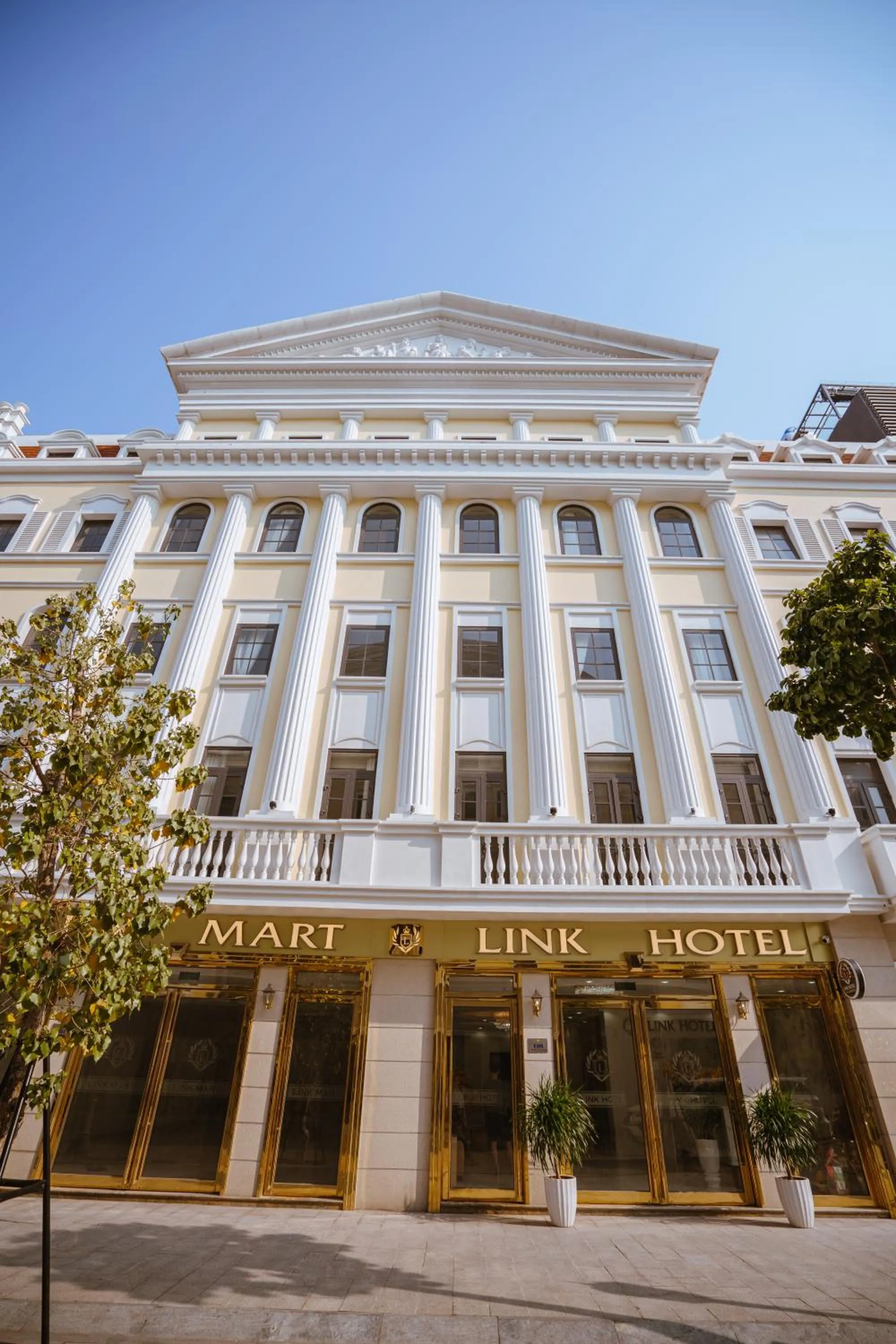 Property building in LINK HOTEL Ha Long