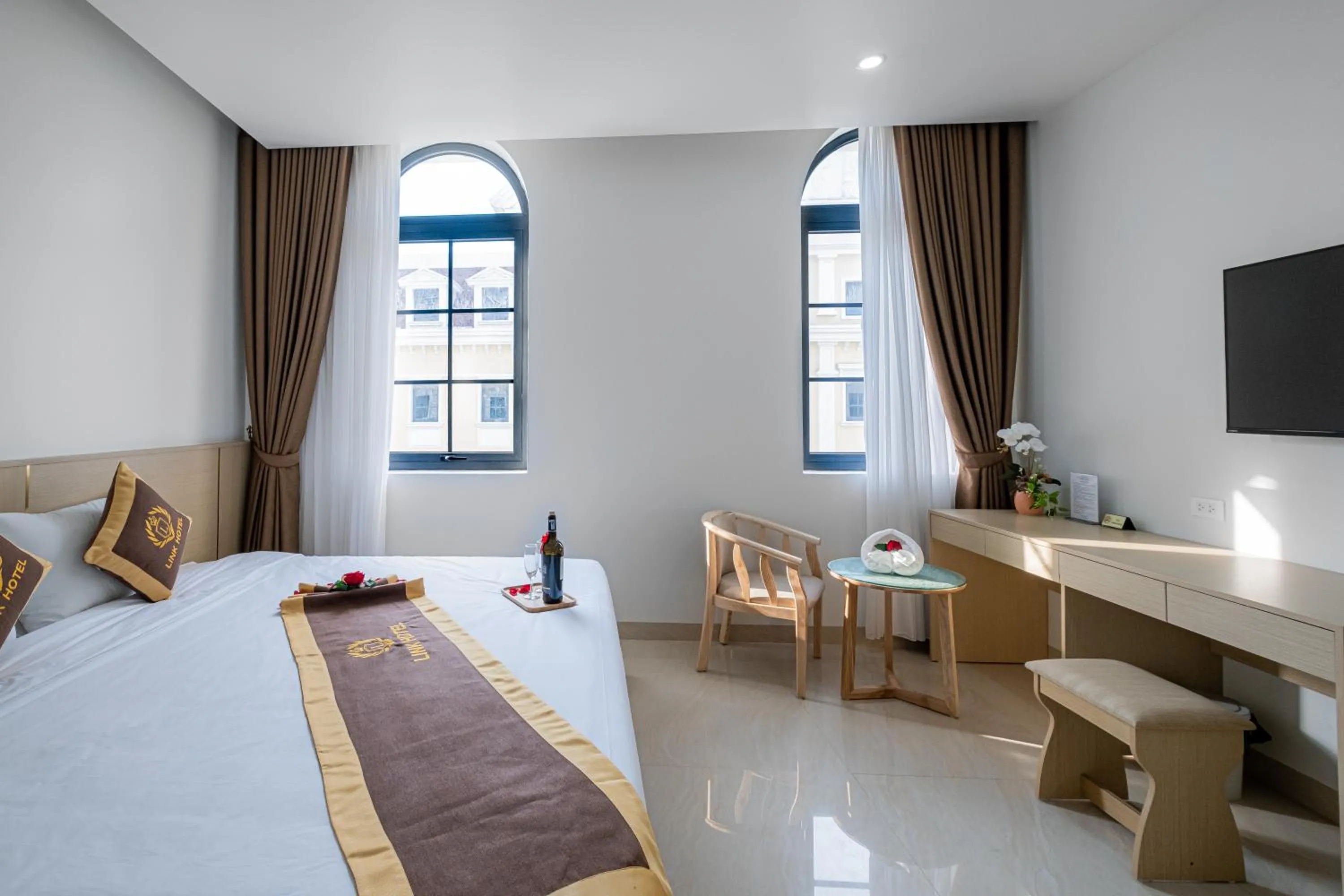 Photo of the whole room in LINK HOTEL Ha Long