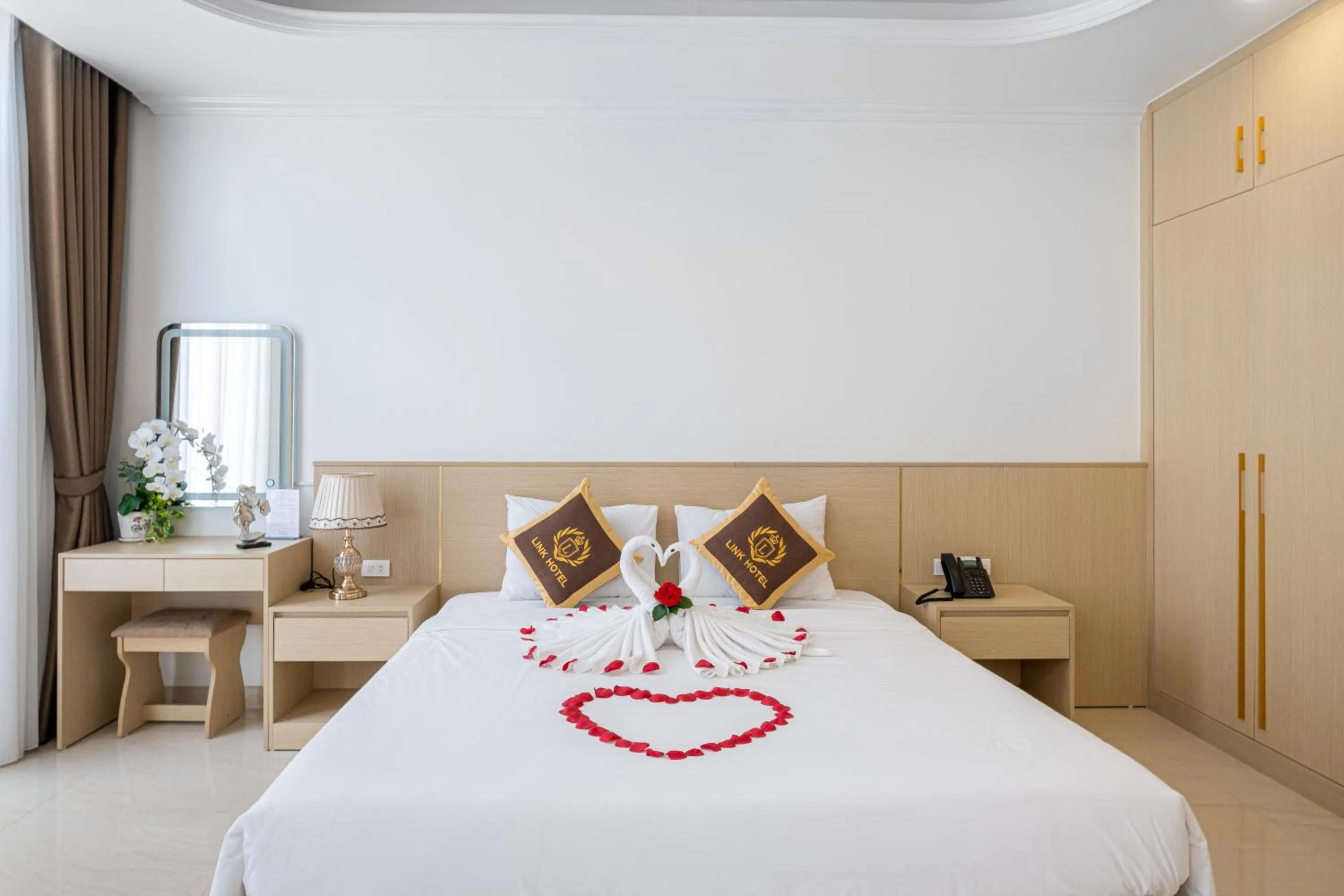 Bed in LINK HOTEL Ha Long