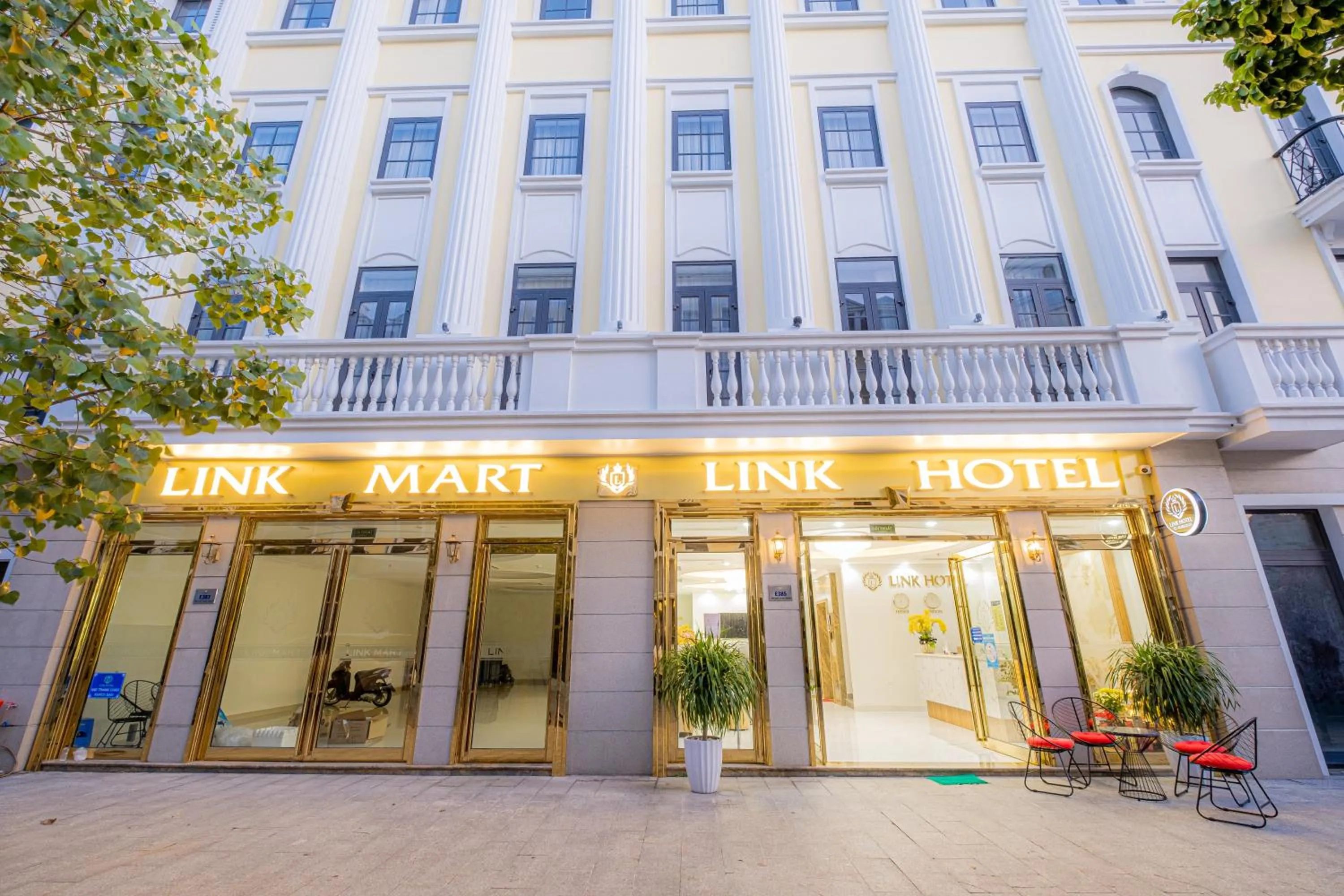 Property building in LINK HOTEL Ha Long