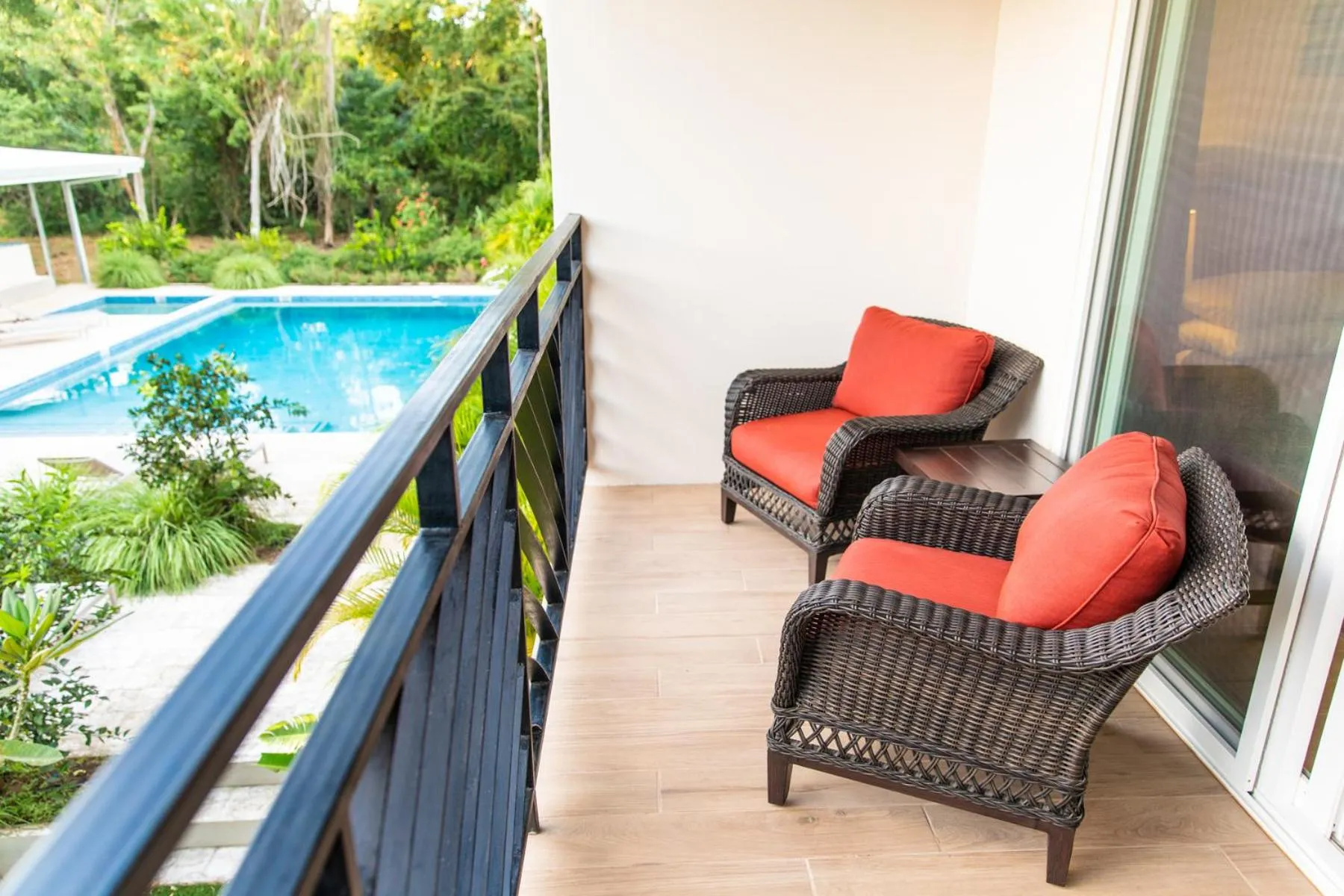 Patio in Palm Beach Inn