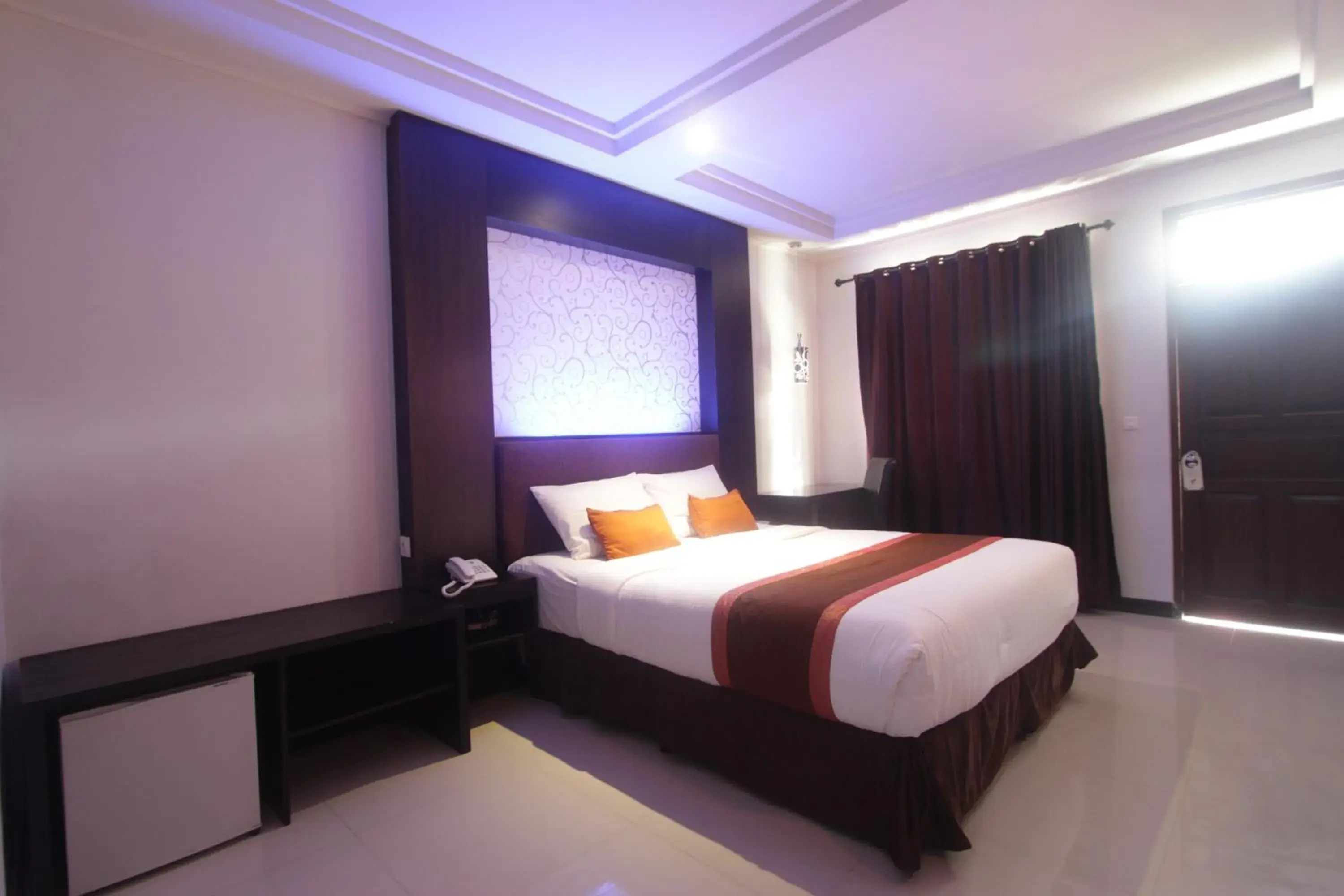 Photo of the whole room, Bed in Taman Agung Hotel