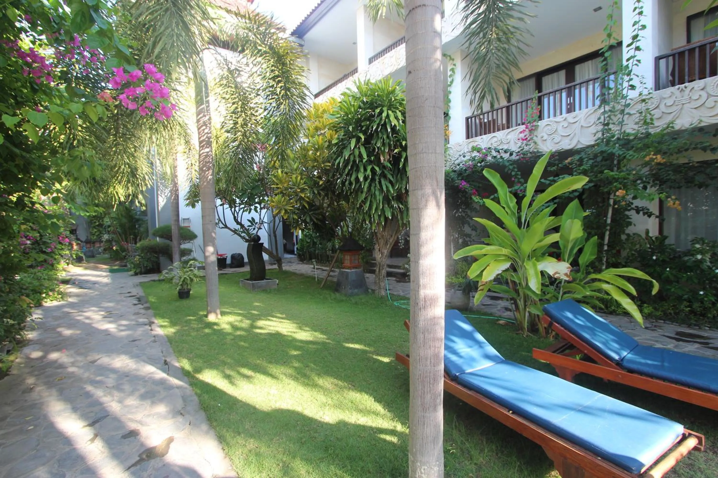 Garden in Taman Agung Hotel