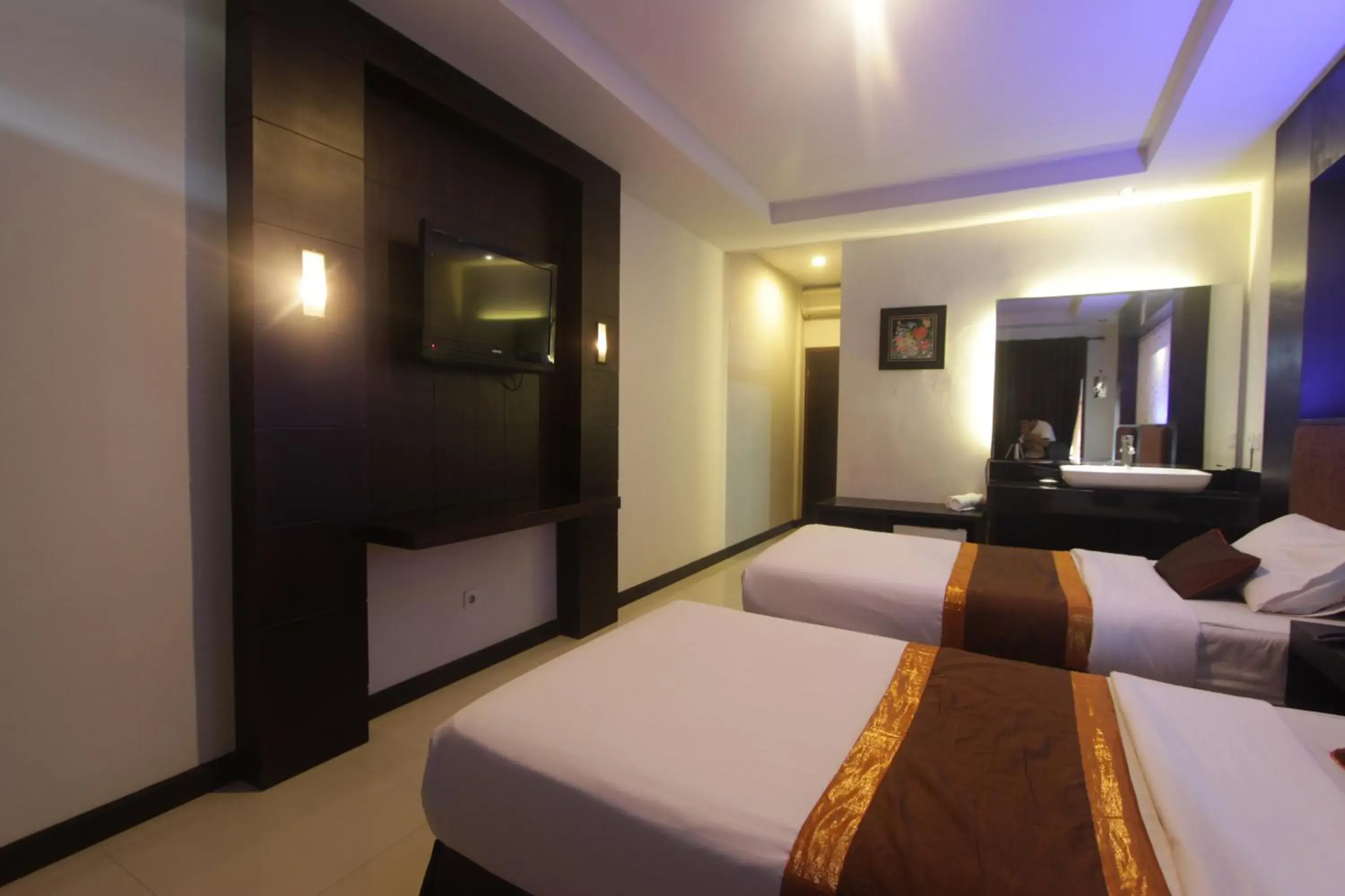 Photo of the whole room, Bed in Taman Agung Hotel