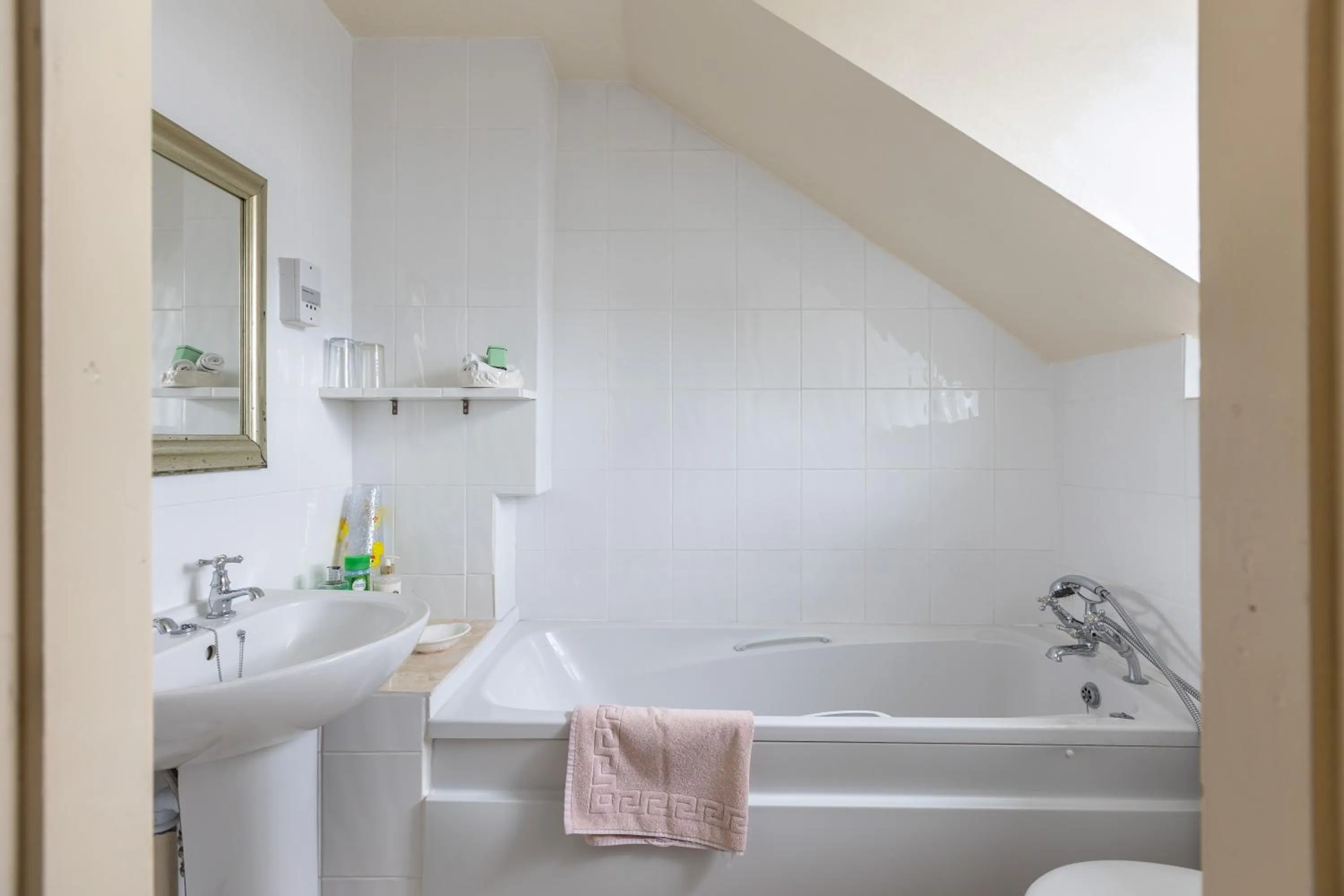 Bathroom in Crossways