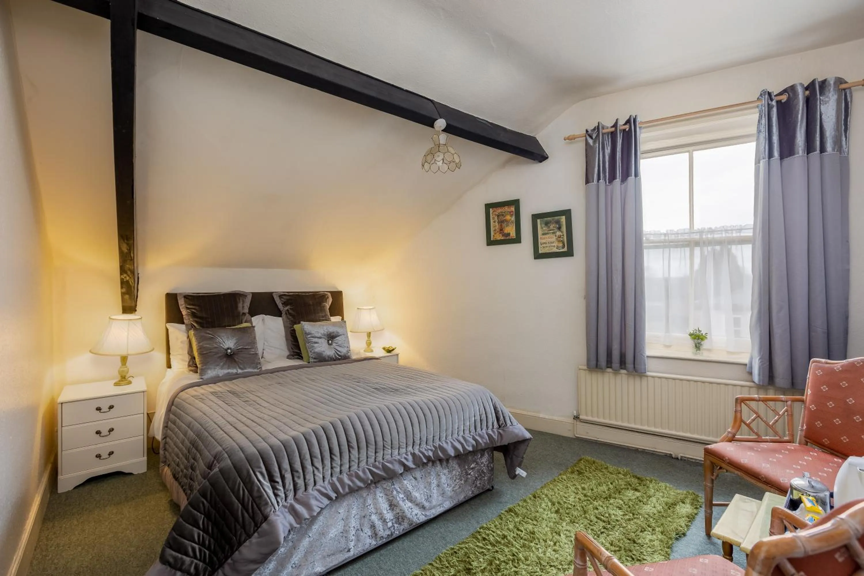 Bedroom, Bed in Crossways