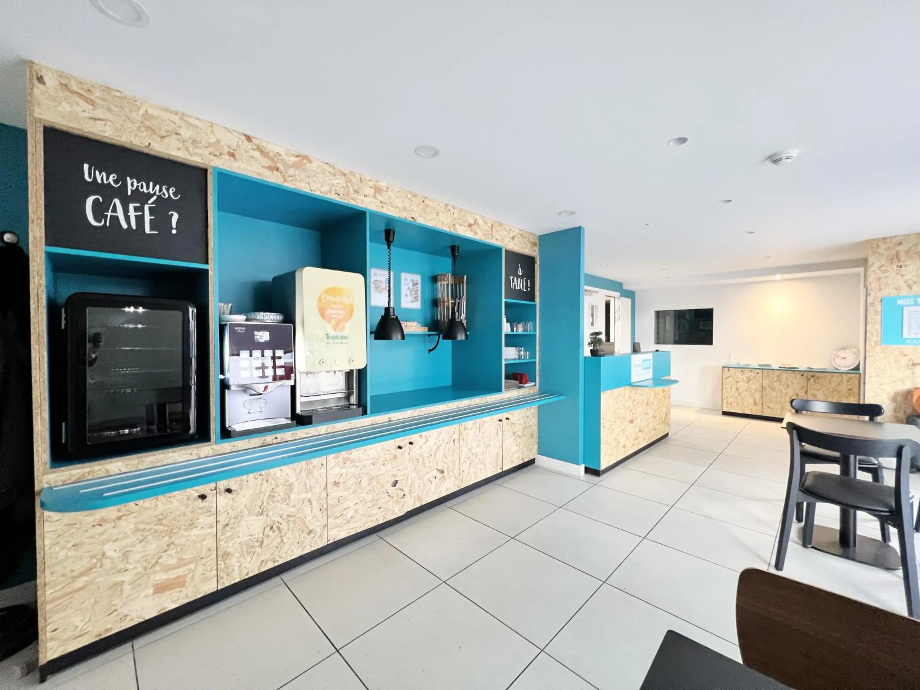 Restaurant/places to eat in Kyriad Direct Narbonne Sud