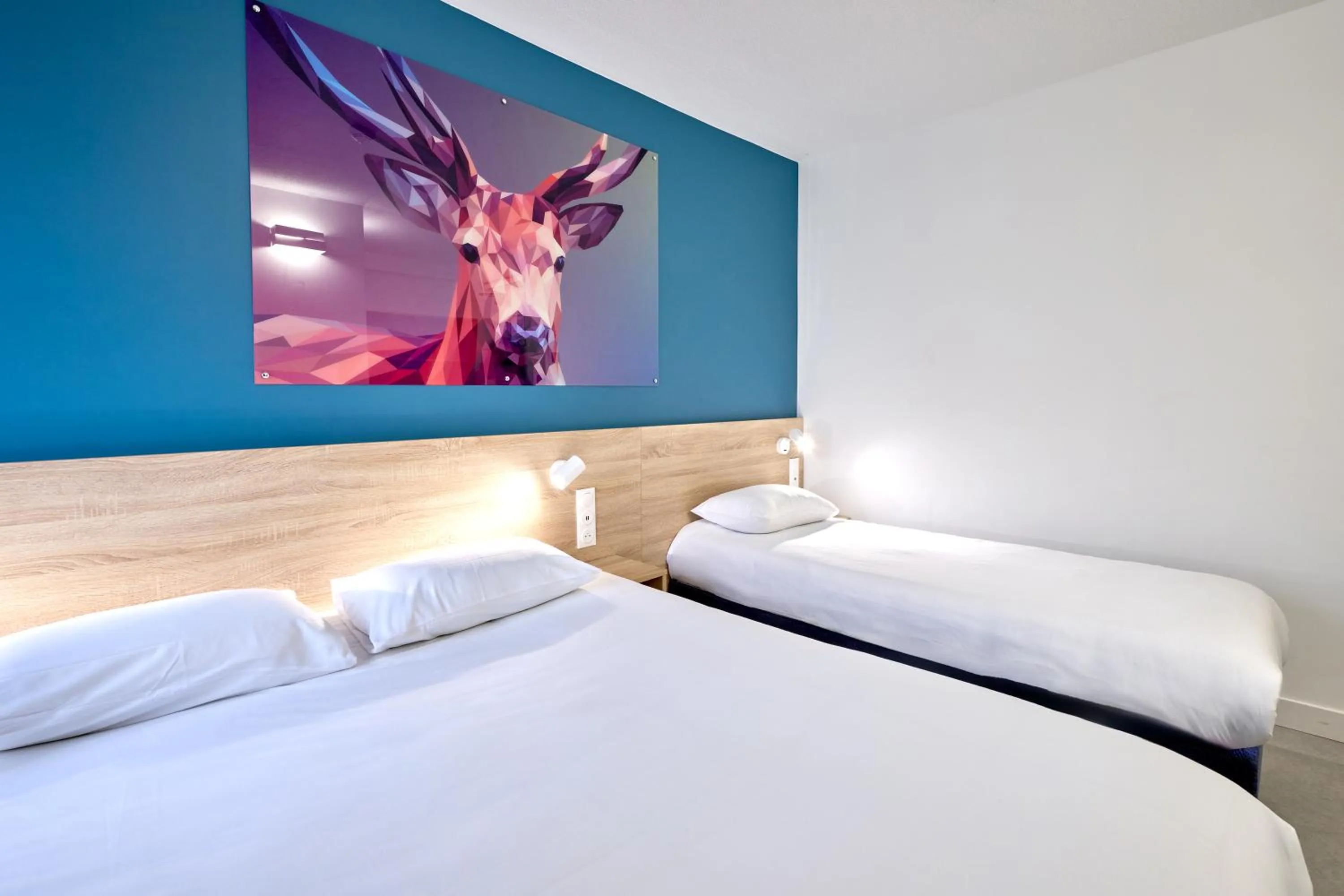 Bedroom, Bed in Kyriad Direct Narbonne Sud