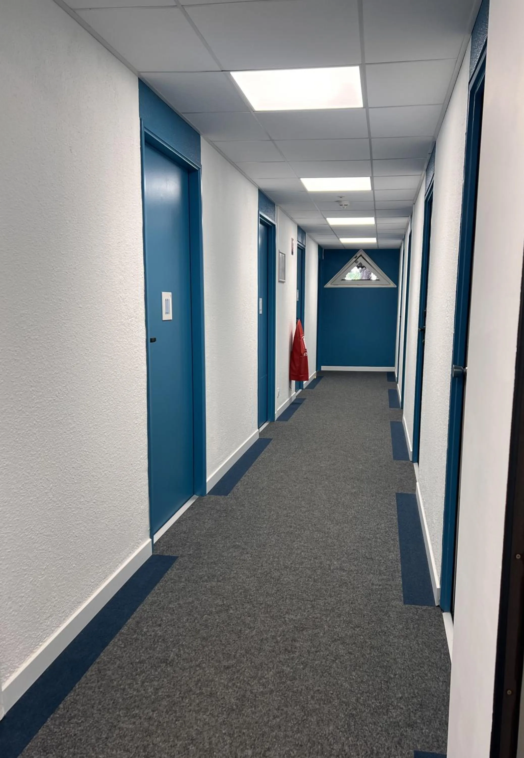 Property building in Kyriad Direct Narbonne Sud