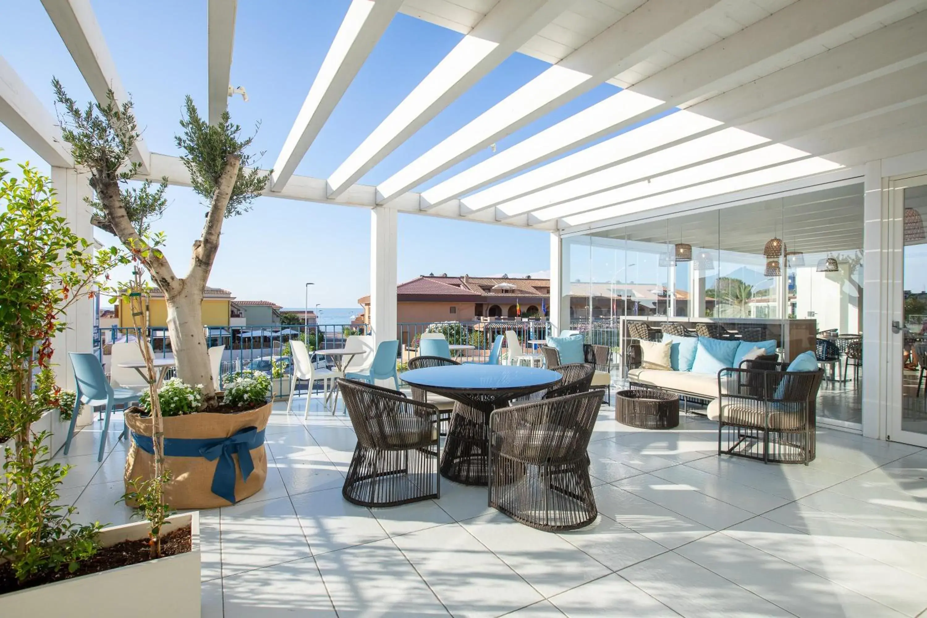 Lounge or bar in Best Western Hotel Blumarea Lounge or bar in Best Western Hotel Blumarea