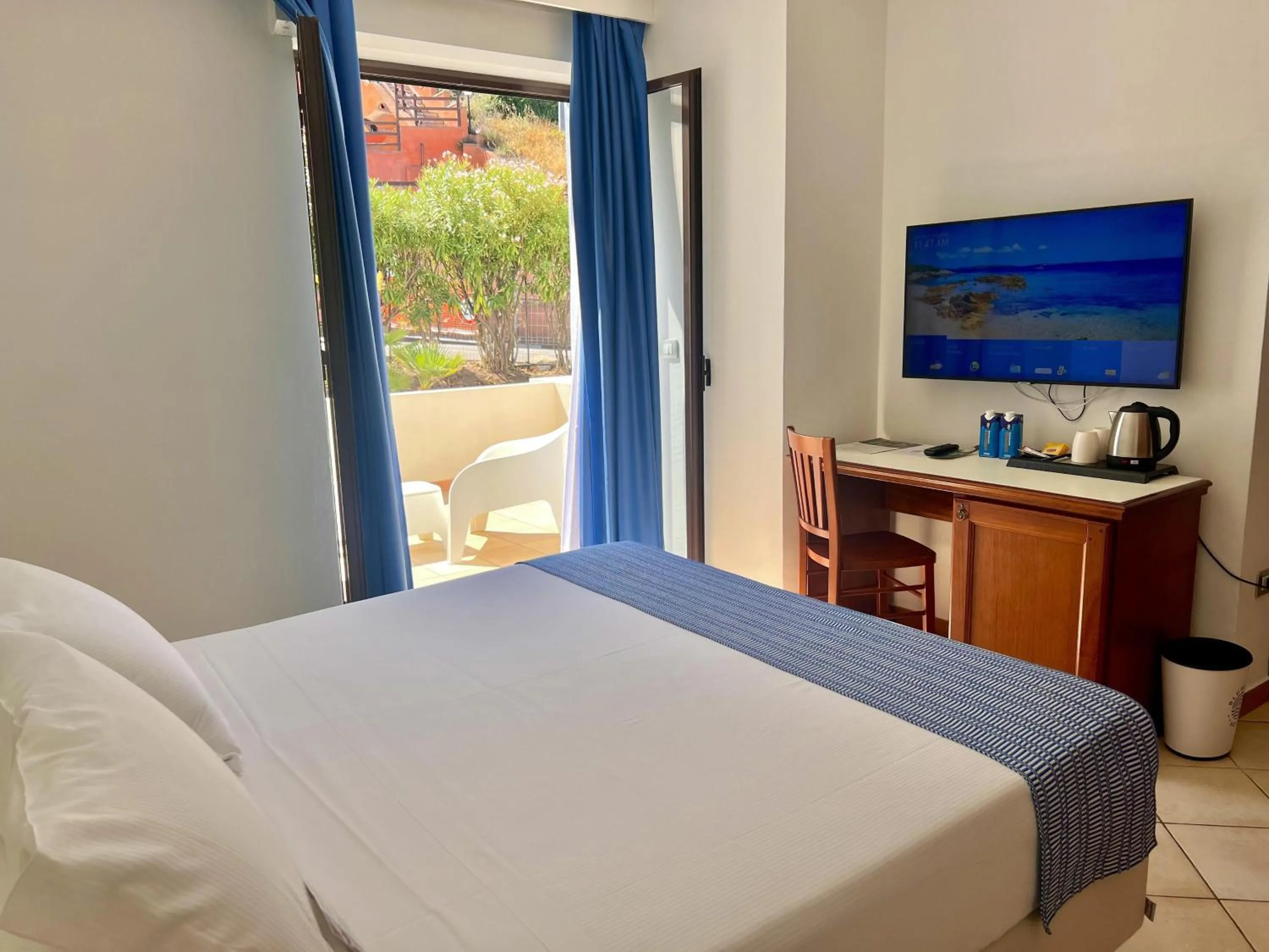 Bedroom in Best Western Hotel Blumarea