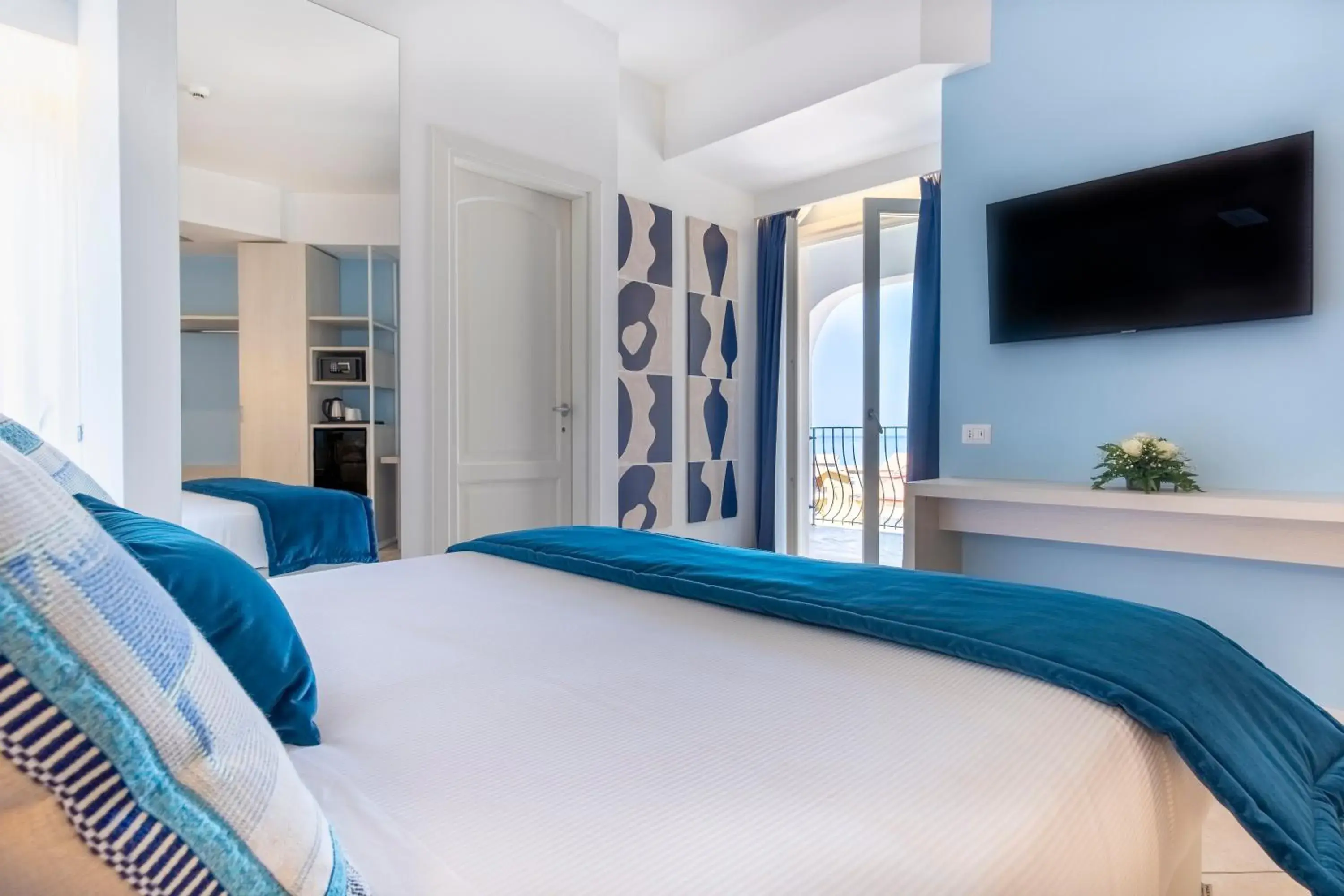 Superior Double Room with Sea View in Best Western Hotel Blumarea Superior Double Room with Sea View in Best Western Hotel Blumarea